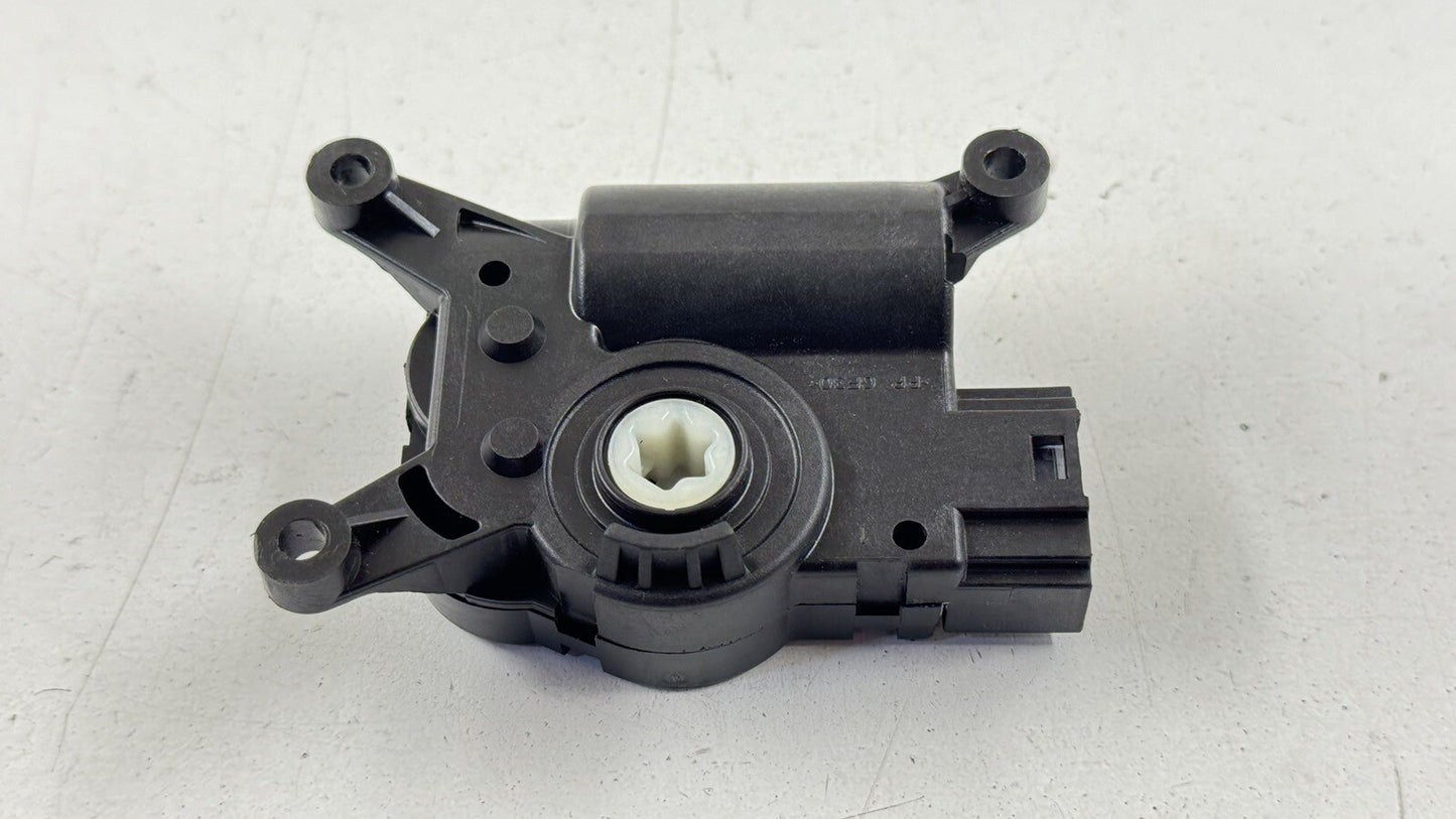 14-23 MASERATI GHIBLI HVAC BOX HEATER AC FLAP MOTOR AIR MIX ACTUATOR OEM