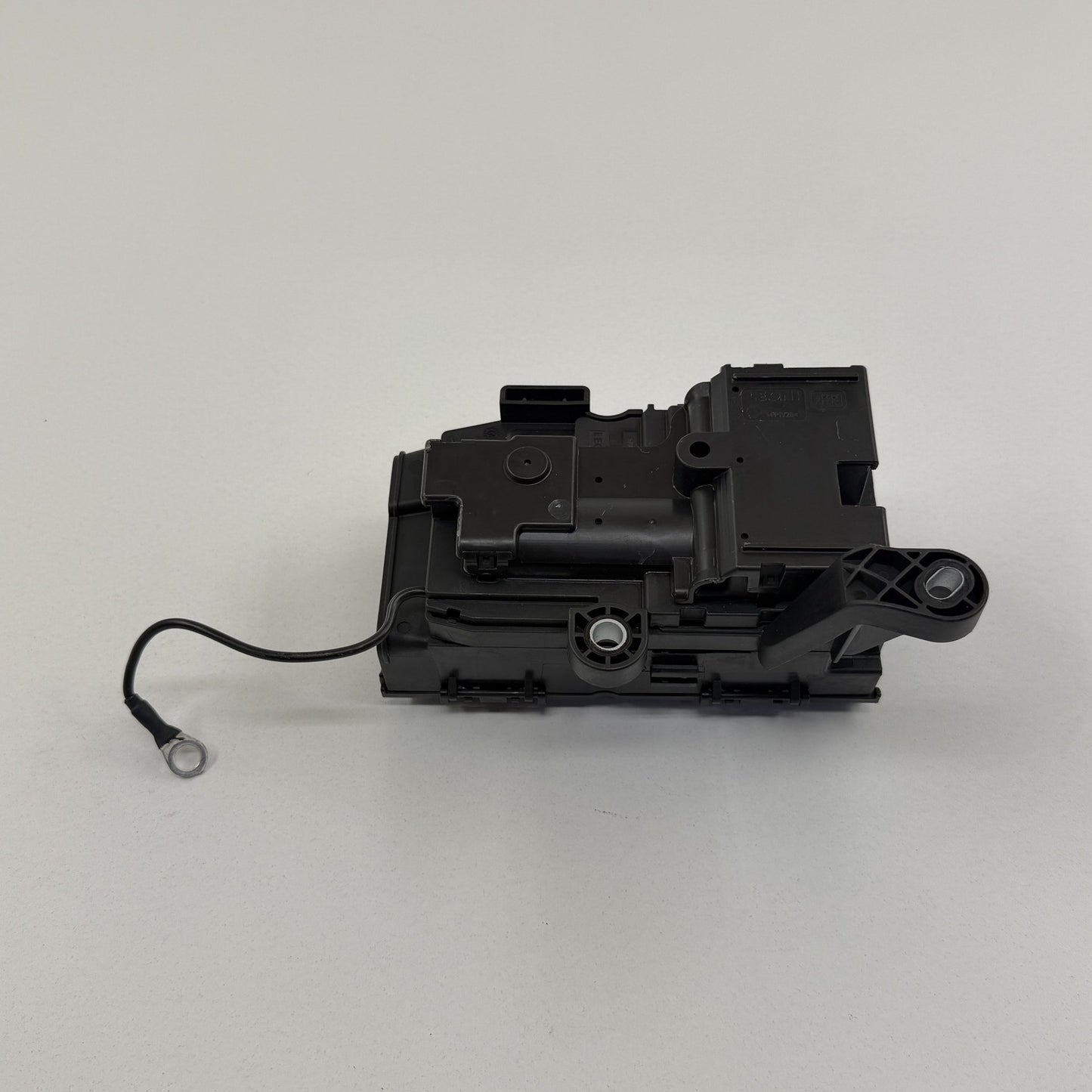 2014-2017 Mercedes-Benz S550 W222 Engine Bay Fuse Relay Junction Box OEM