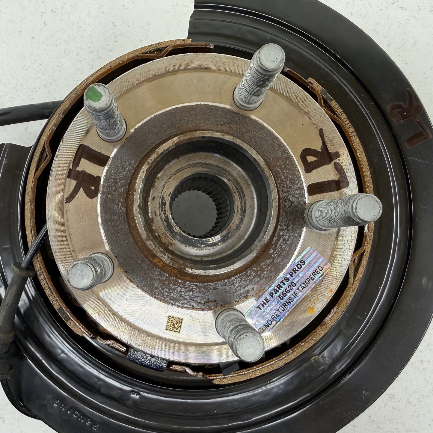 2021-2026 Dodge Durango SRT Left Rear Spindle Knuckle Hub Wheel Bearing OEM