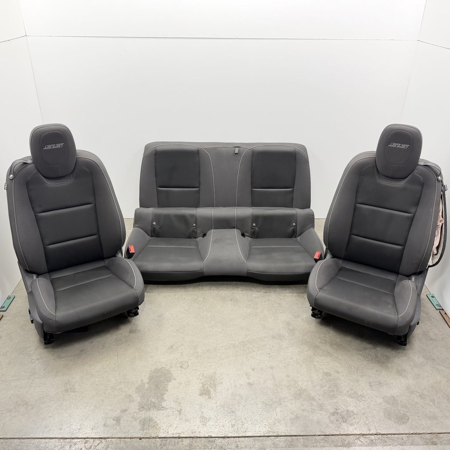 2010-2015 Chevrolet Camaro SS Coupe Black Cloth Seat Set Front &amp; Rear OEM *NOTE*