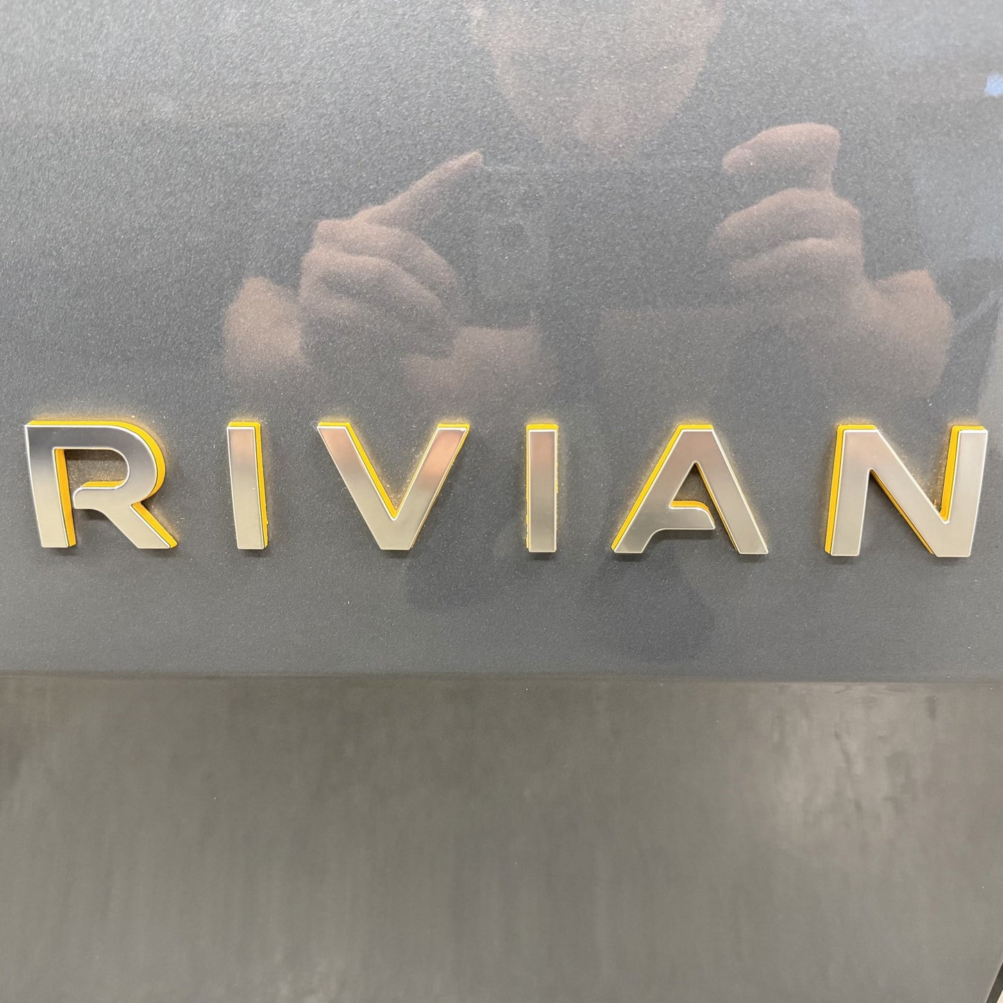 2022-2024 Rivian R1S Passenger Right Front Door Shell Complete W/ Glass OEM