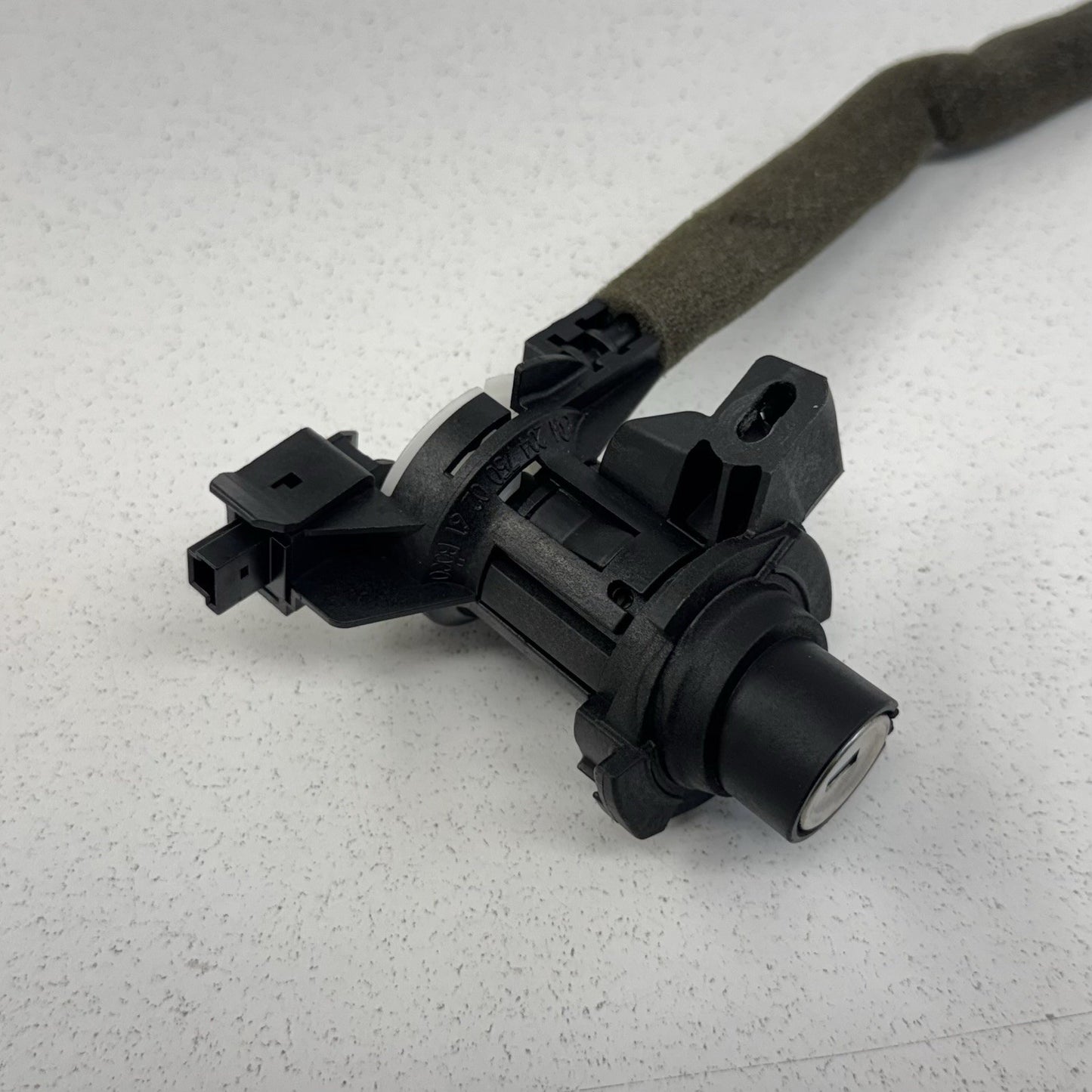 12-18 Mercedes W218 CLS550 Rear Trunk Latch Lock Actuator 2047500185 OEM