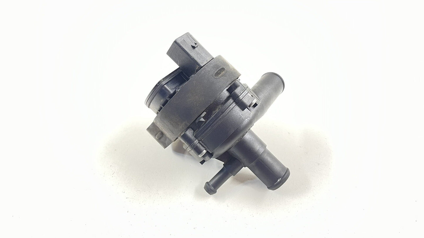10-13 MERCEDES W212 E CLASS ENGINE COOLANT RECIRCULATING PUMP 2128350164 OEM