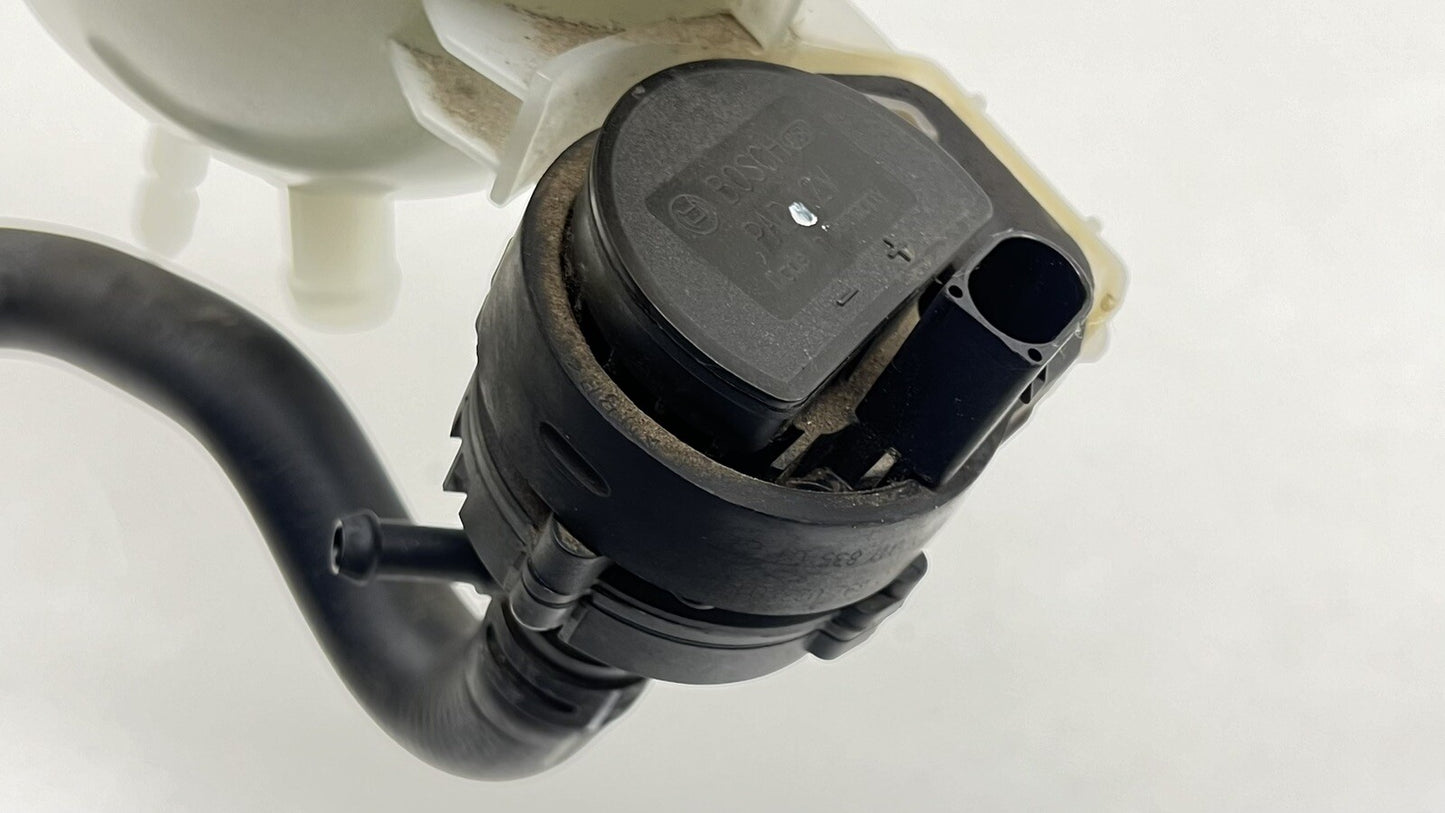 12-18 Mercedes CLS550 W218 Coolant Reservoir Overflow Expansion Tank OEM