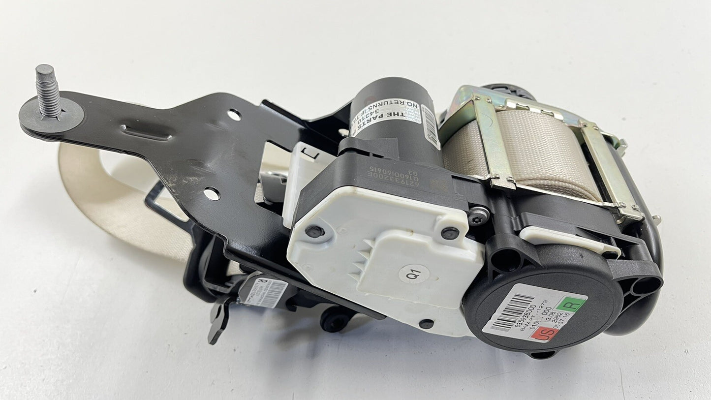 14-17 MERCEDES BENZ E550 W207 RIGHT FRONT SEATBELT SEAT BELT RETRACTOR BEIGE OEM