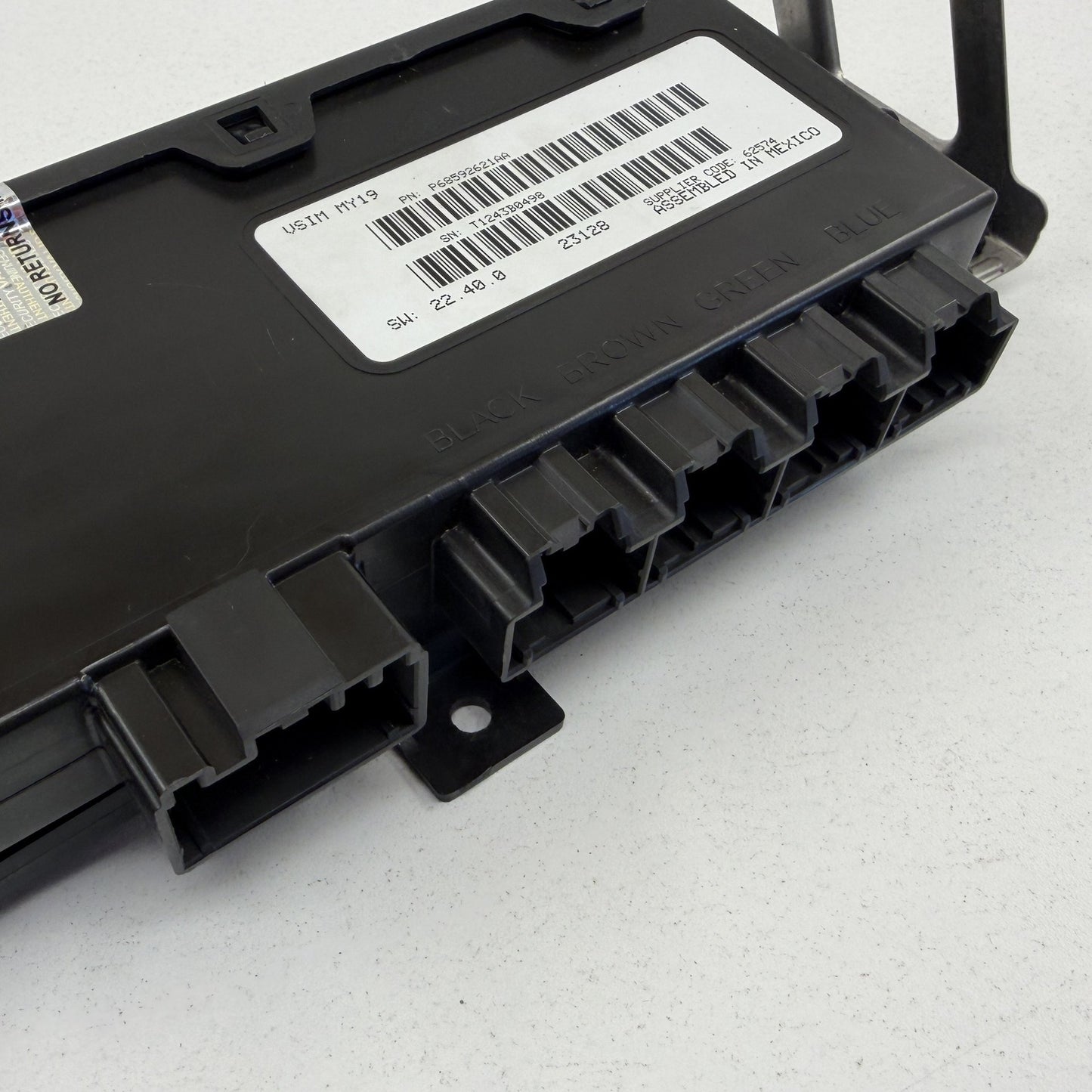 2023-2024 Ram 2500 3500 Vehicle Systems Interface Module 68592621AA OEM