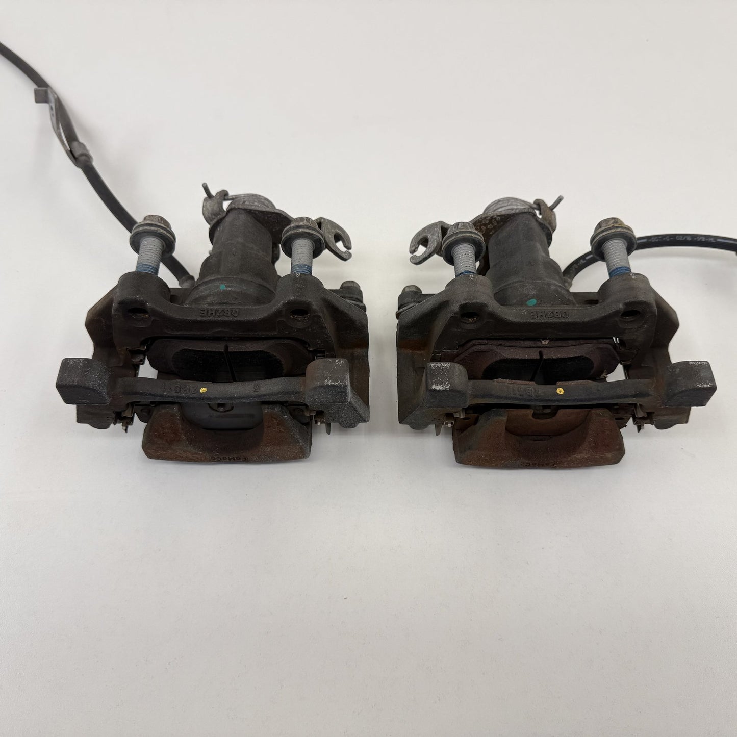 2015-2023 Ford Mustang GT Rear Brake Caliper Pair Left &amp; Right OEM