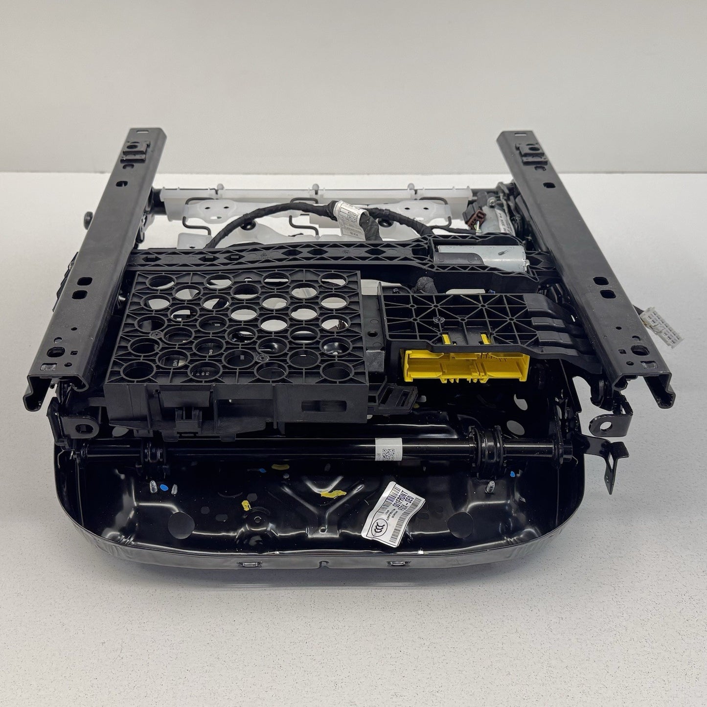 22-24 BMW G01 X3 Passenger Right Front Lower Sport Seat Track Frame Rail OEM