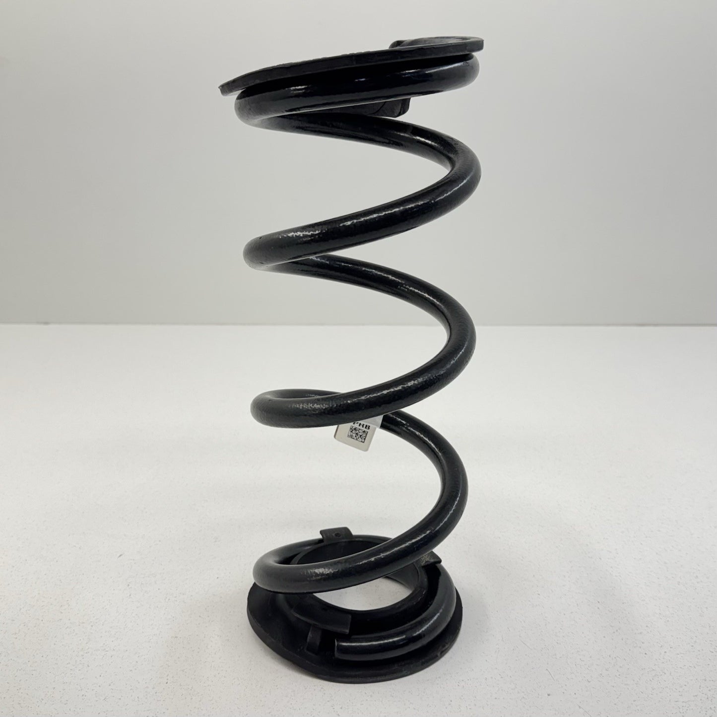 24-26 Ford Mustang GT Rear Suspension Coil Spring Left Or Right PR3C-5560-BB OEM