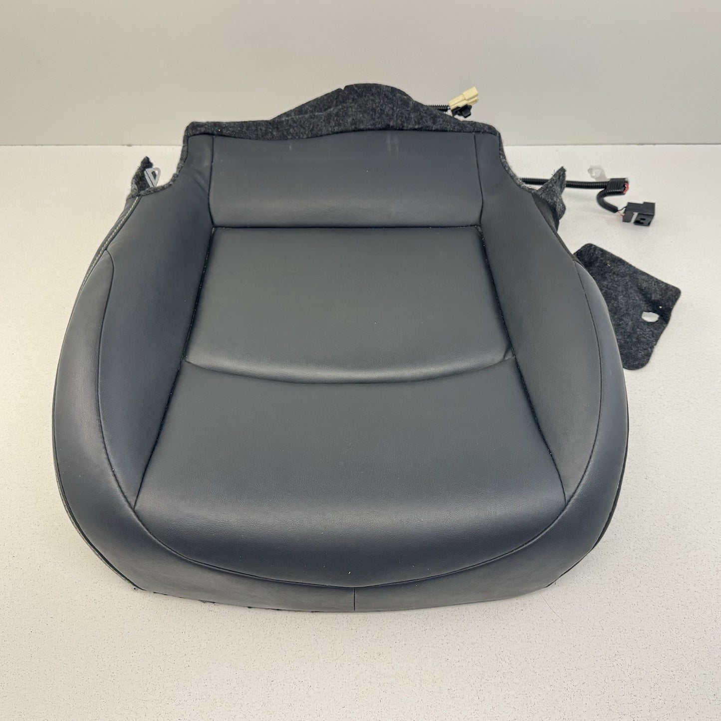 20-22 Toyota Prius Prime Passenger Right Front Lower Seat Cushion Black OEM