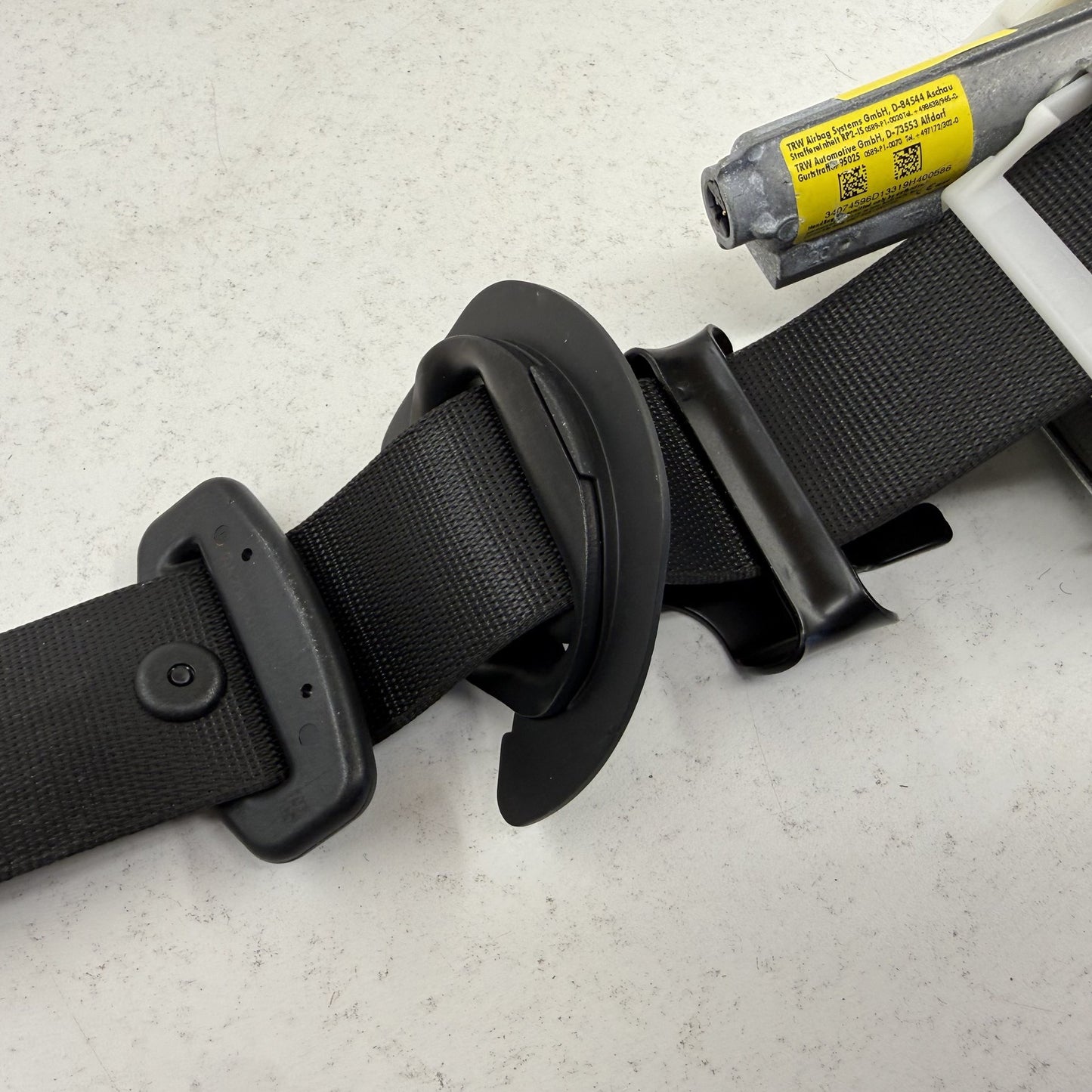 2008-2014 Mercedes C250 W204 Right Front Seatbelt Seat Belt Retractor Black OEM