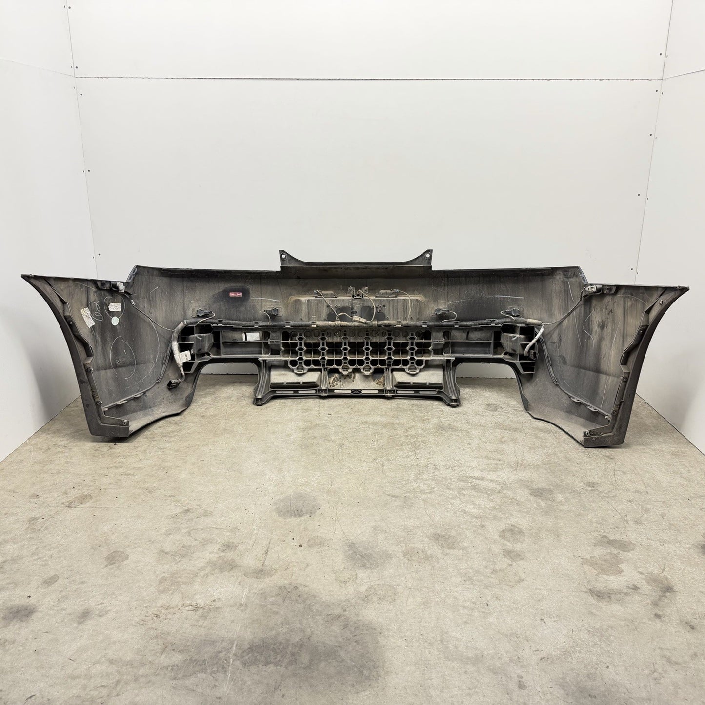 14-15 Chevrolet Camaro SS 1LE Rear Bumper Cover Complete W/ Sensors Diffuser OEM