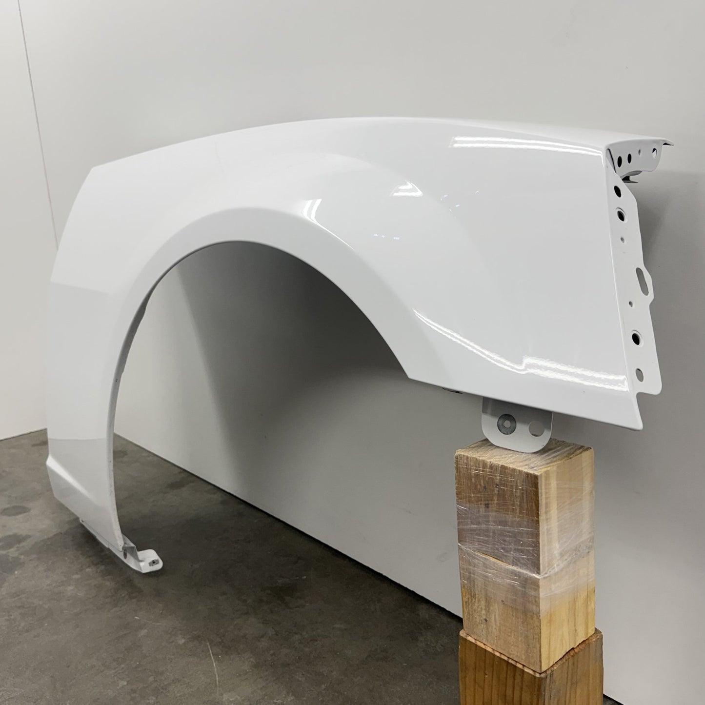 2010-2015 Chevrolet Camaro SS Right Front Fender Panel Summit White OEM