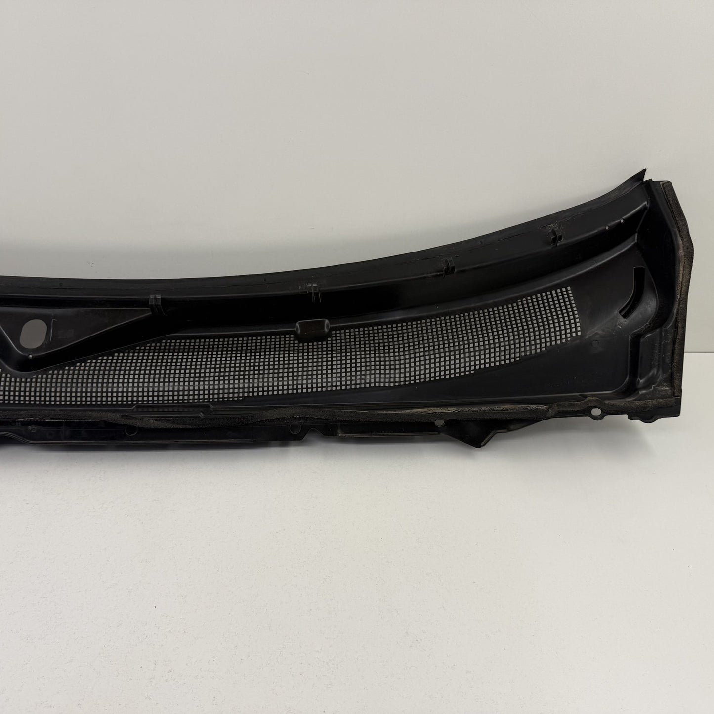 2019-2026 Ram 2500 3500 Front Windshield Cowl Cover Trim Panel 68362458AC OEM