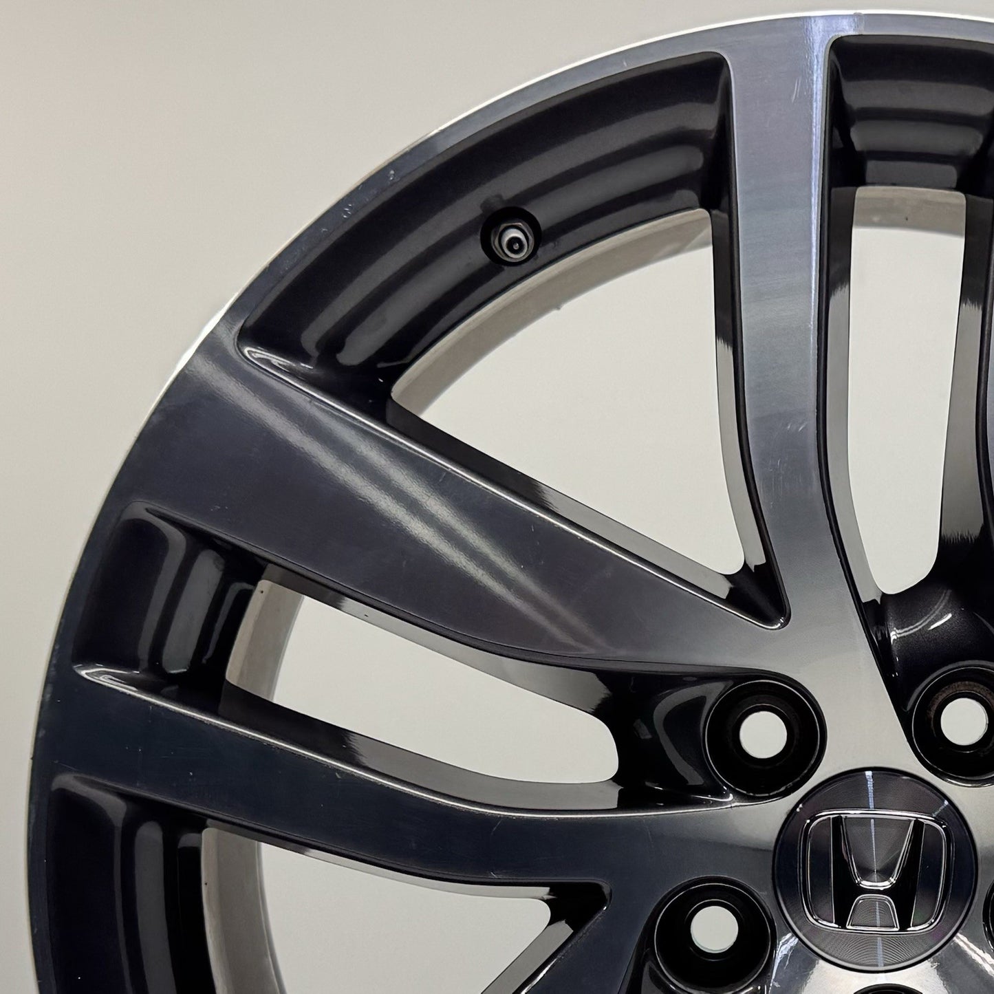 16-18 Honda Pilot Touring / Elite Wheel Rim 20x8 +55 Offset Factory OEM