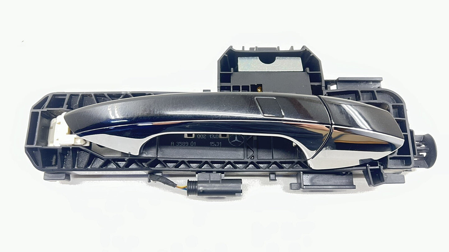 12-18 MERCEDES BENZ CLS550 W218 PASSENGER RIGHT REAR DOOR HANDLE BLACK OEM