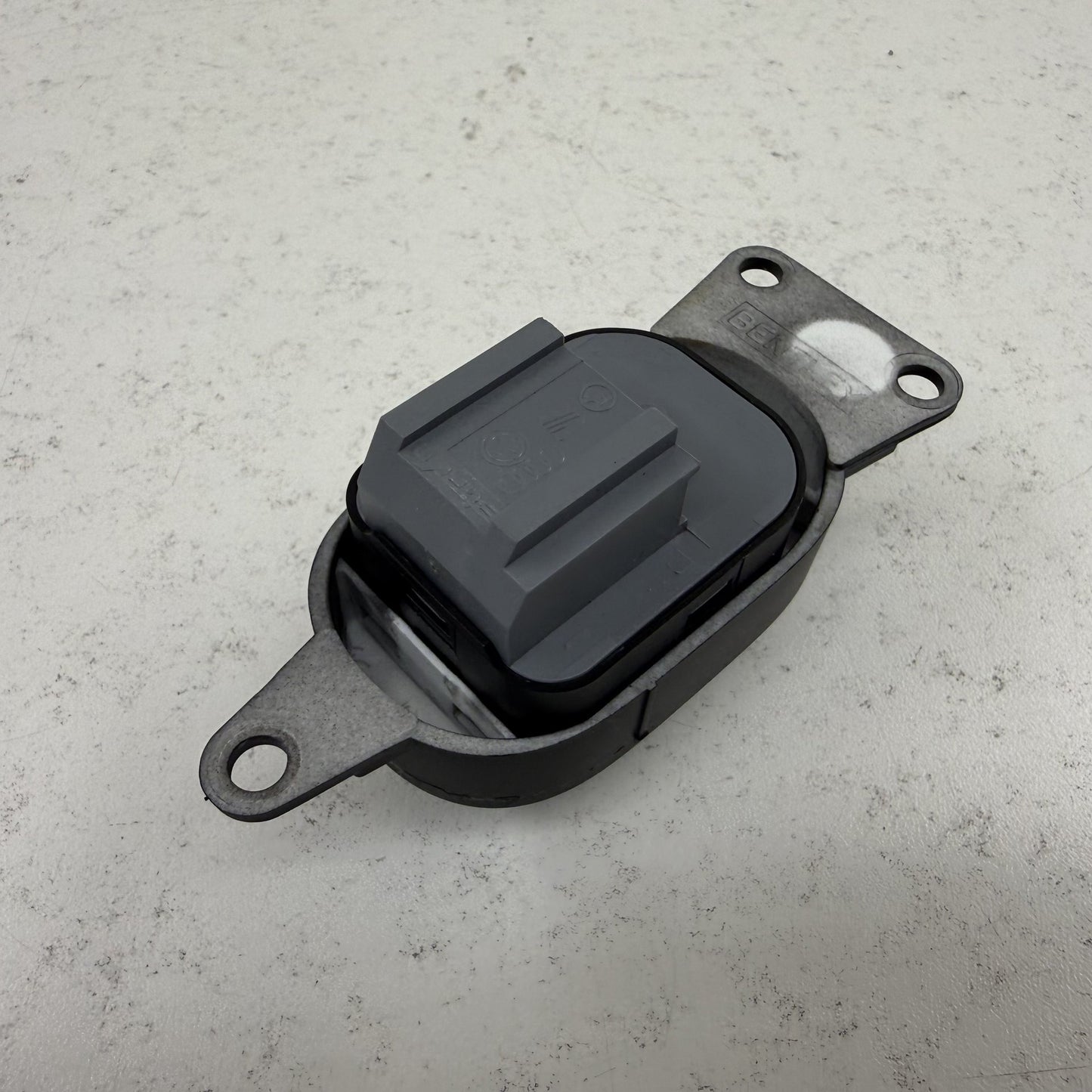 2014-2018 Bentley Flying Spur Front Door Mirror Control Switch 3W0959565C OEM