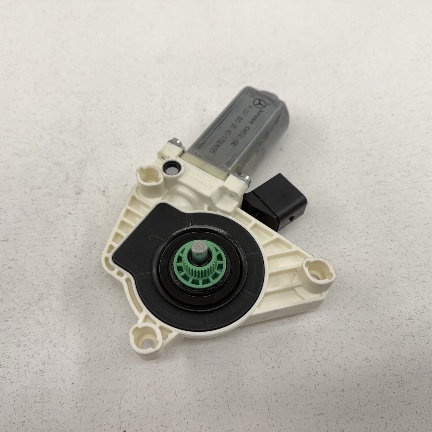 12-18 Mercedes W218 CLS550 Passenger Right Front Door Window Regulator Motor OEM