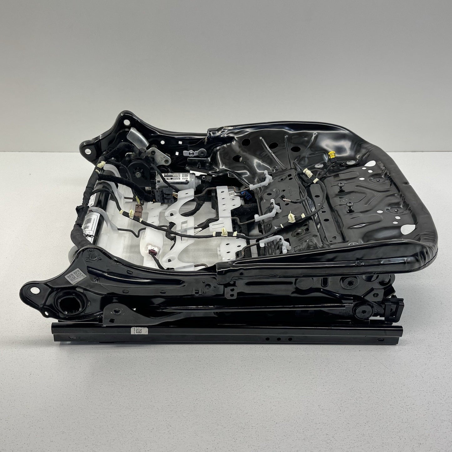 22-24 BMW G01 X3 Driver Left Front Lower Sport Seat Track Frame Rail OEM