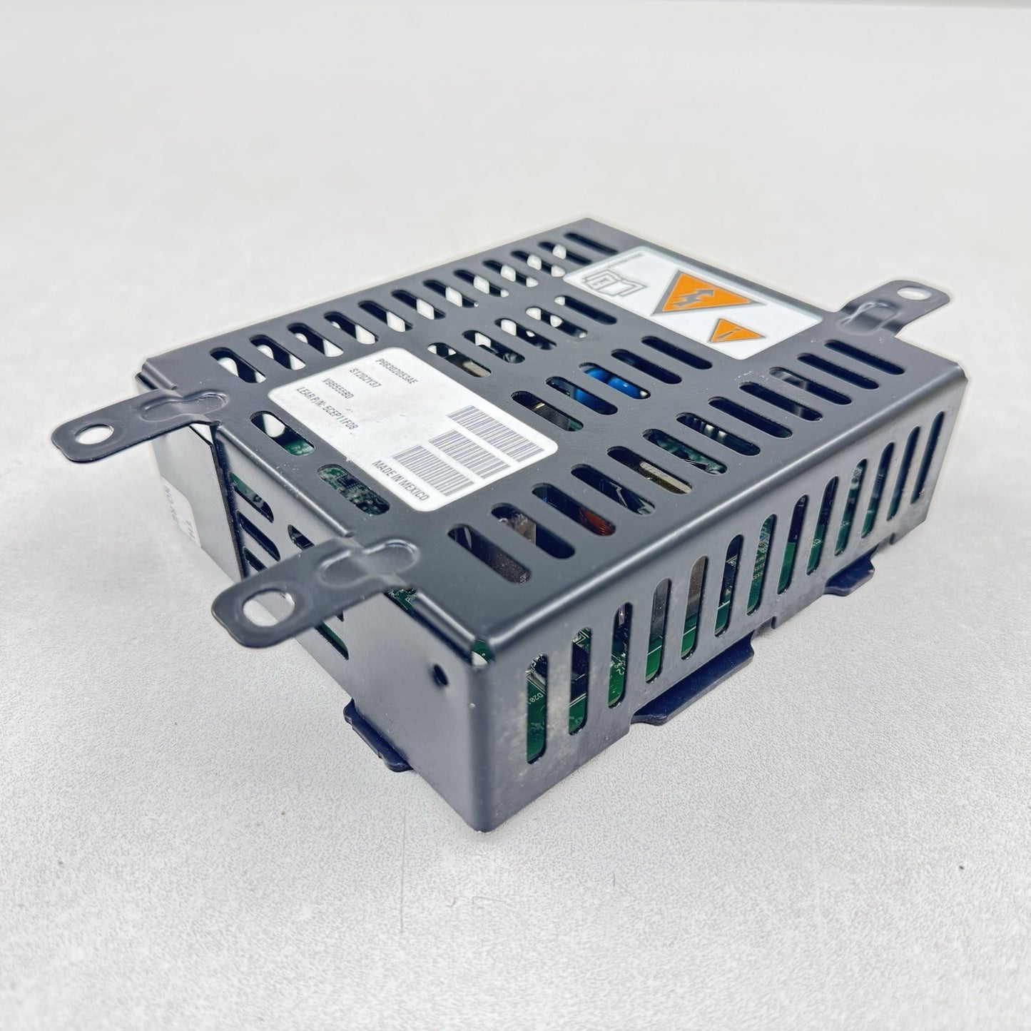 19-25 RAM 1500 2500 3500 POWER INVERTER CONTROL MODULE 68302053AE OEM