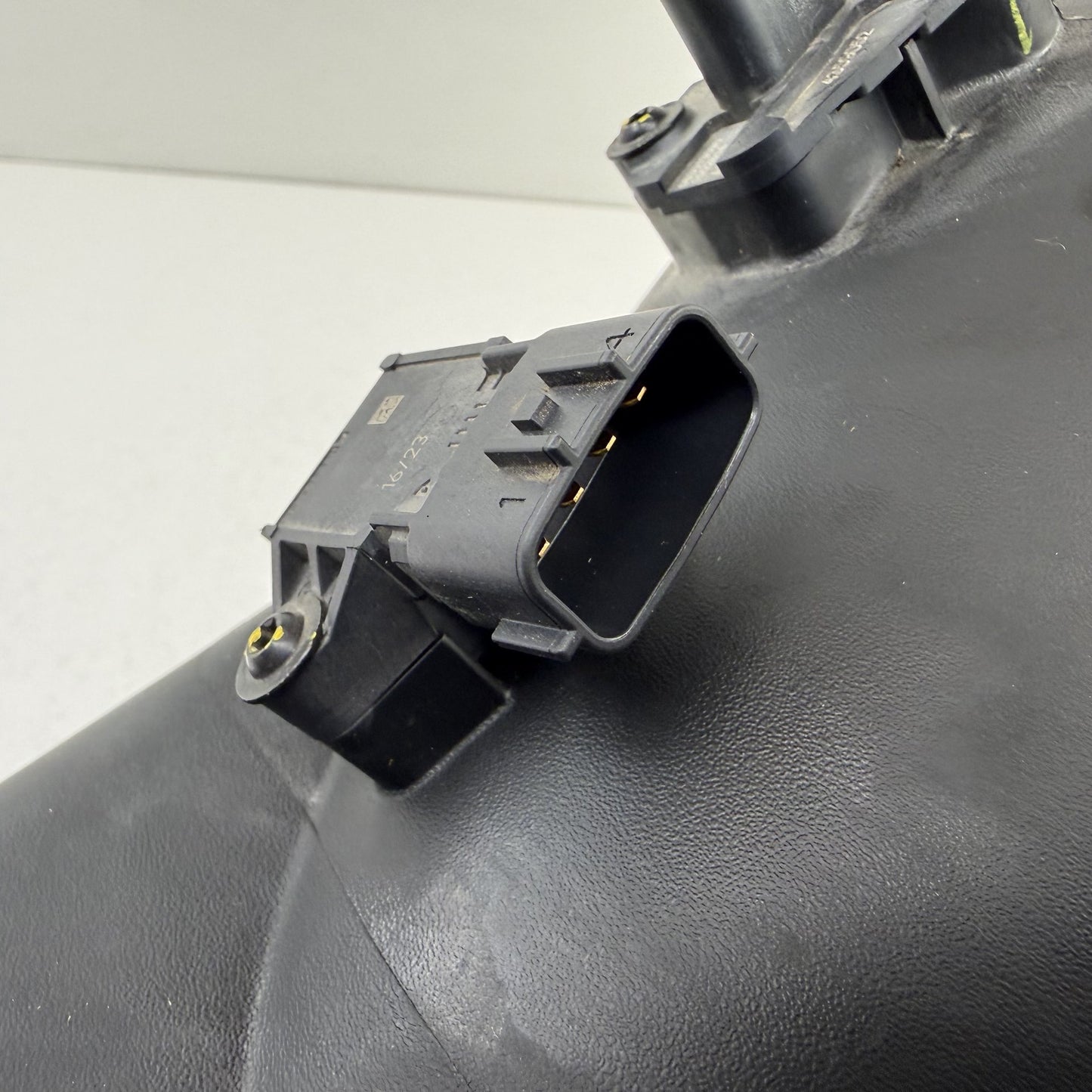 2019-2024 Ram 2500 3500 4500 5500 Cummins Air Cleaner Box Filter Intake Box OEM