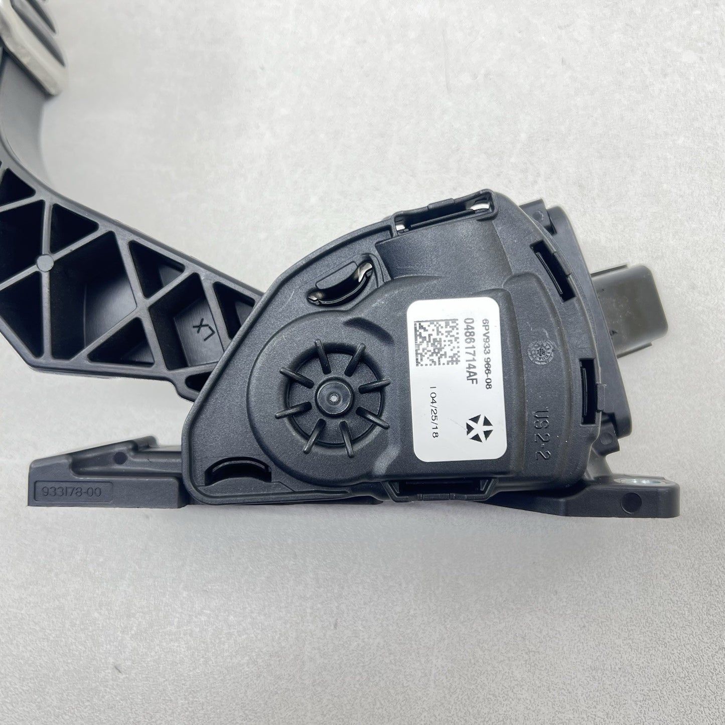 14-24 MASERATI GHIBLI GAS PEDAL THROTTLE ACCELERATOR SENSOR 04861714AF OEM