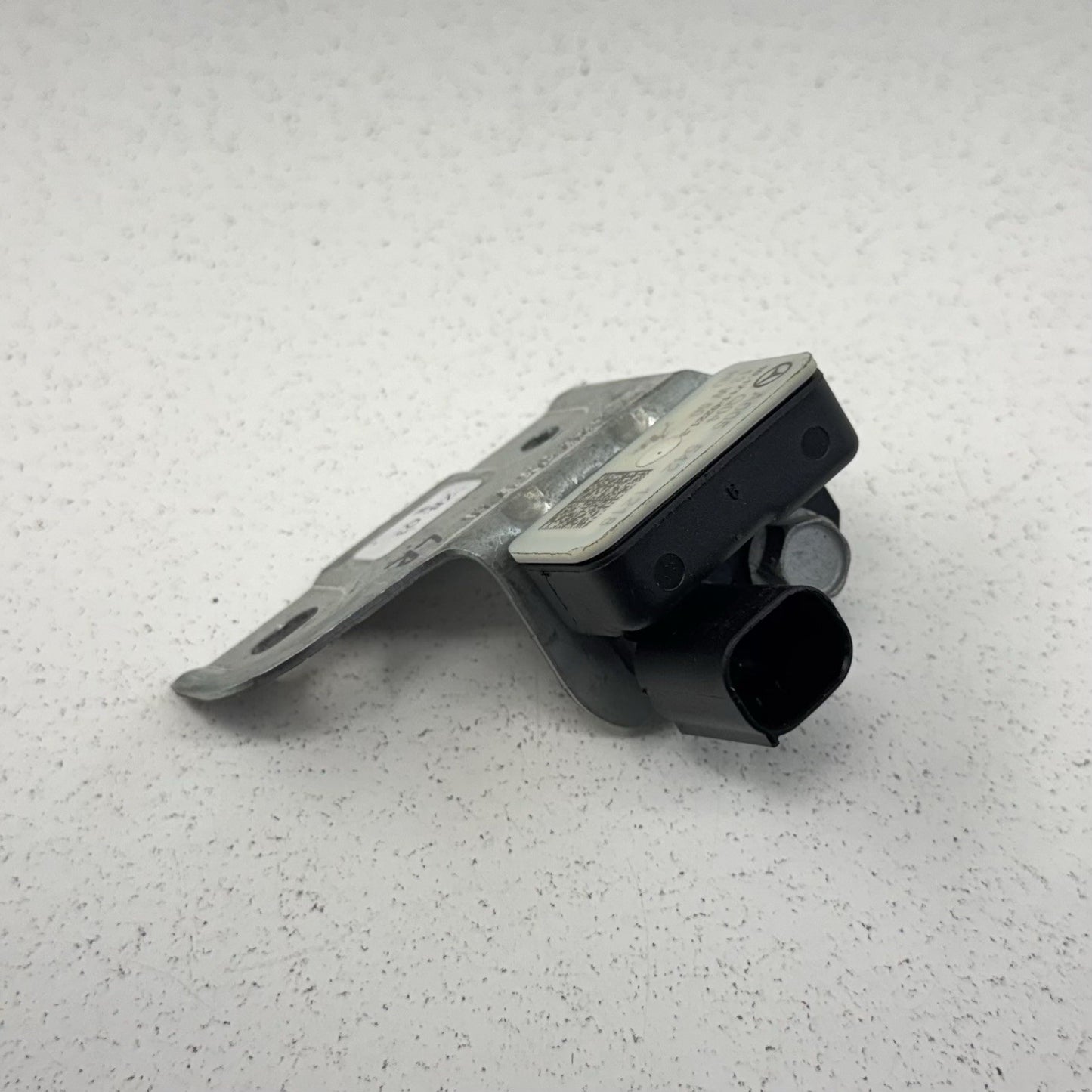 12-18 Mercedes W218 CLS550 Driver Left Rear Acceleration Sensor 0055421218 OEM