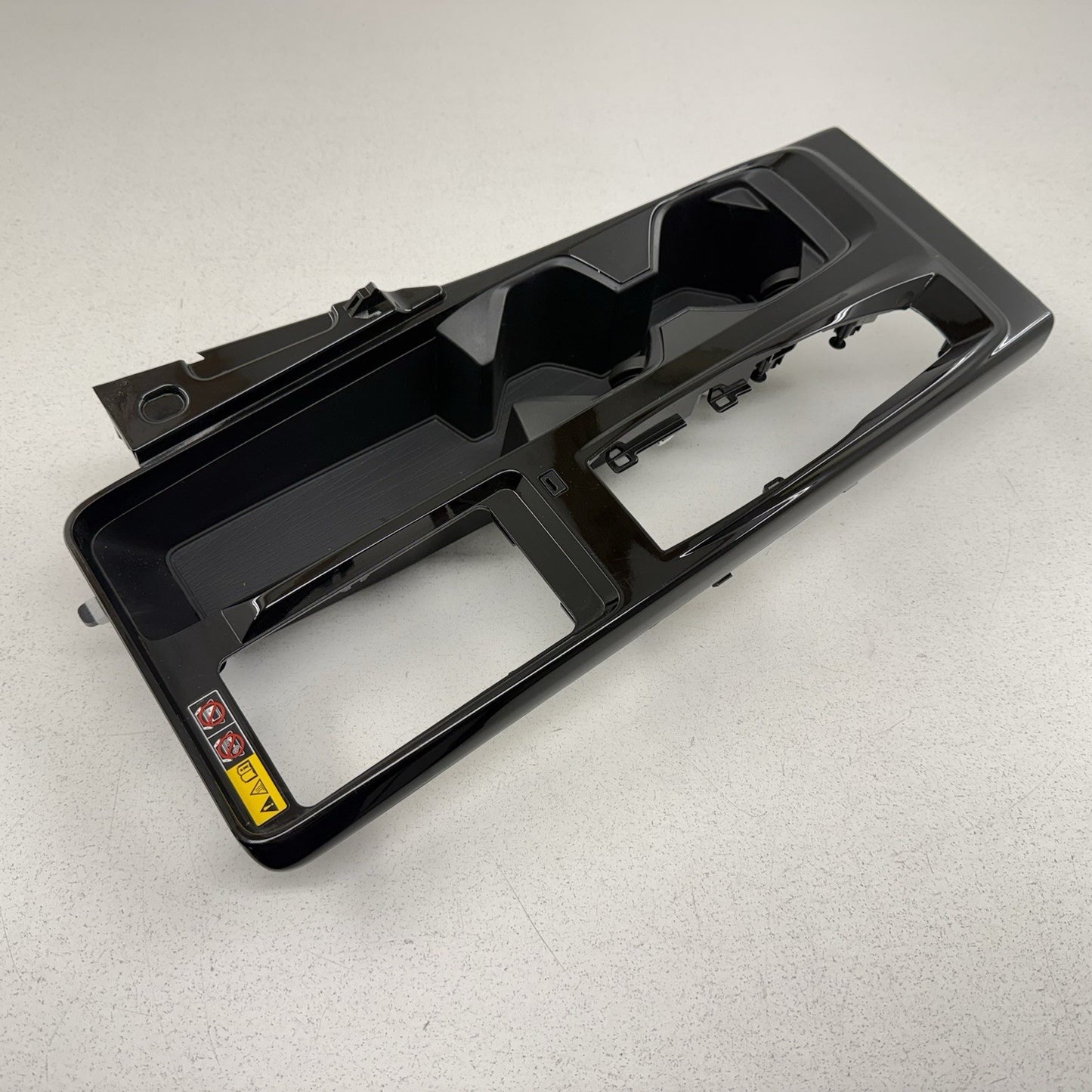 25-26 Toyota Camry Center Console Upper Panel With Cup Holders OEM