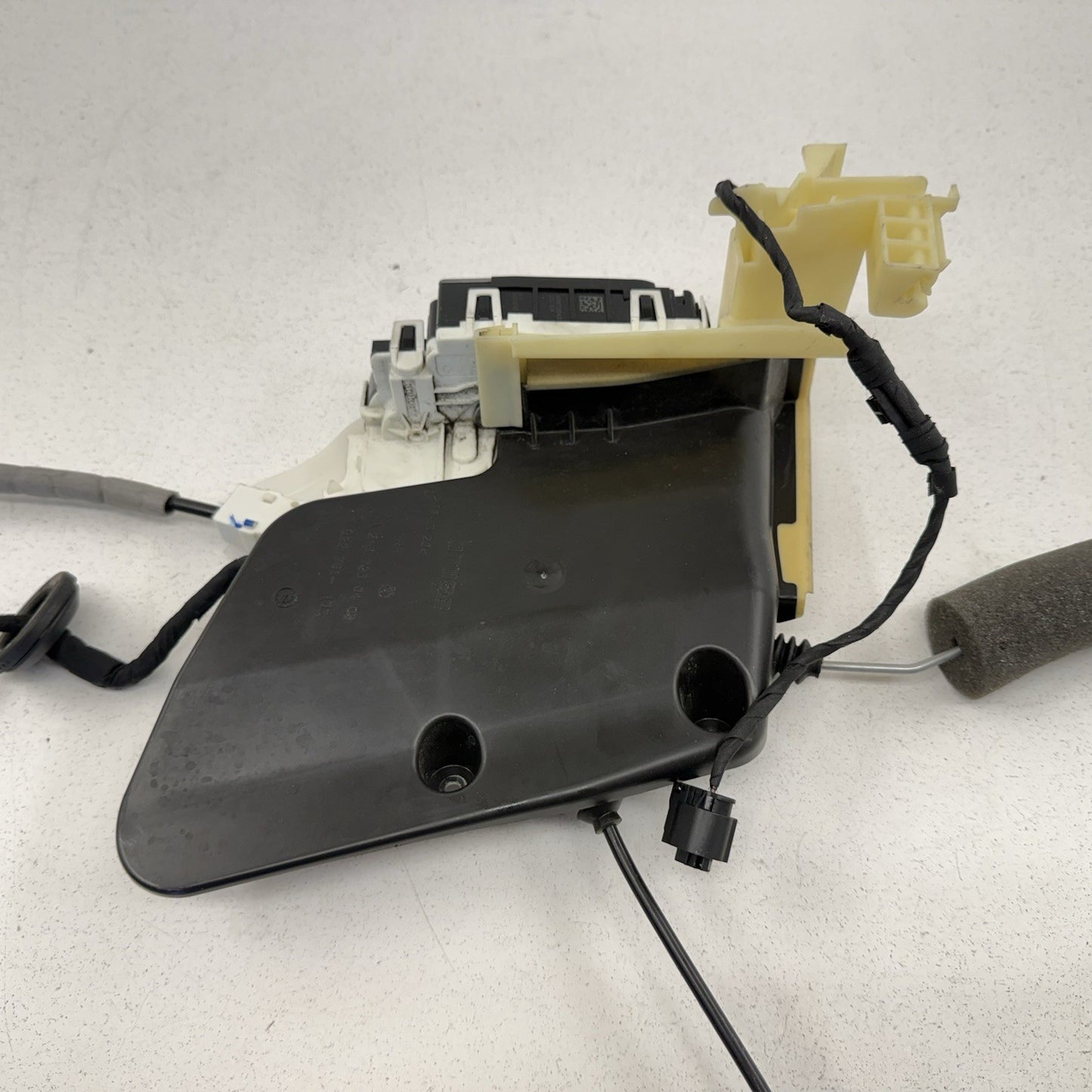 12-18 Mercedes W218 CLS550 Passenger Right Front Door Latch Lock Actuator OEM