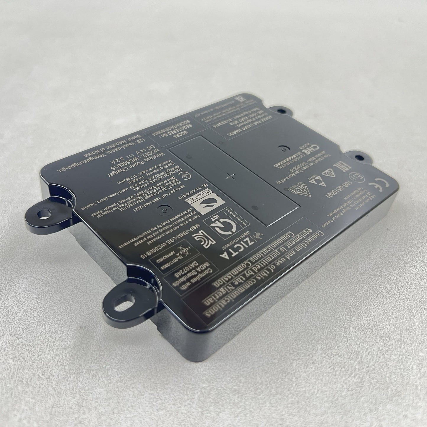 22-24 CADILLAC CT5 V BLACKWING CENTER CONSOLE WIRELESS PHONE CHARGER W/ PAD OEM
