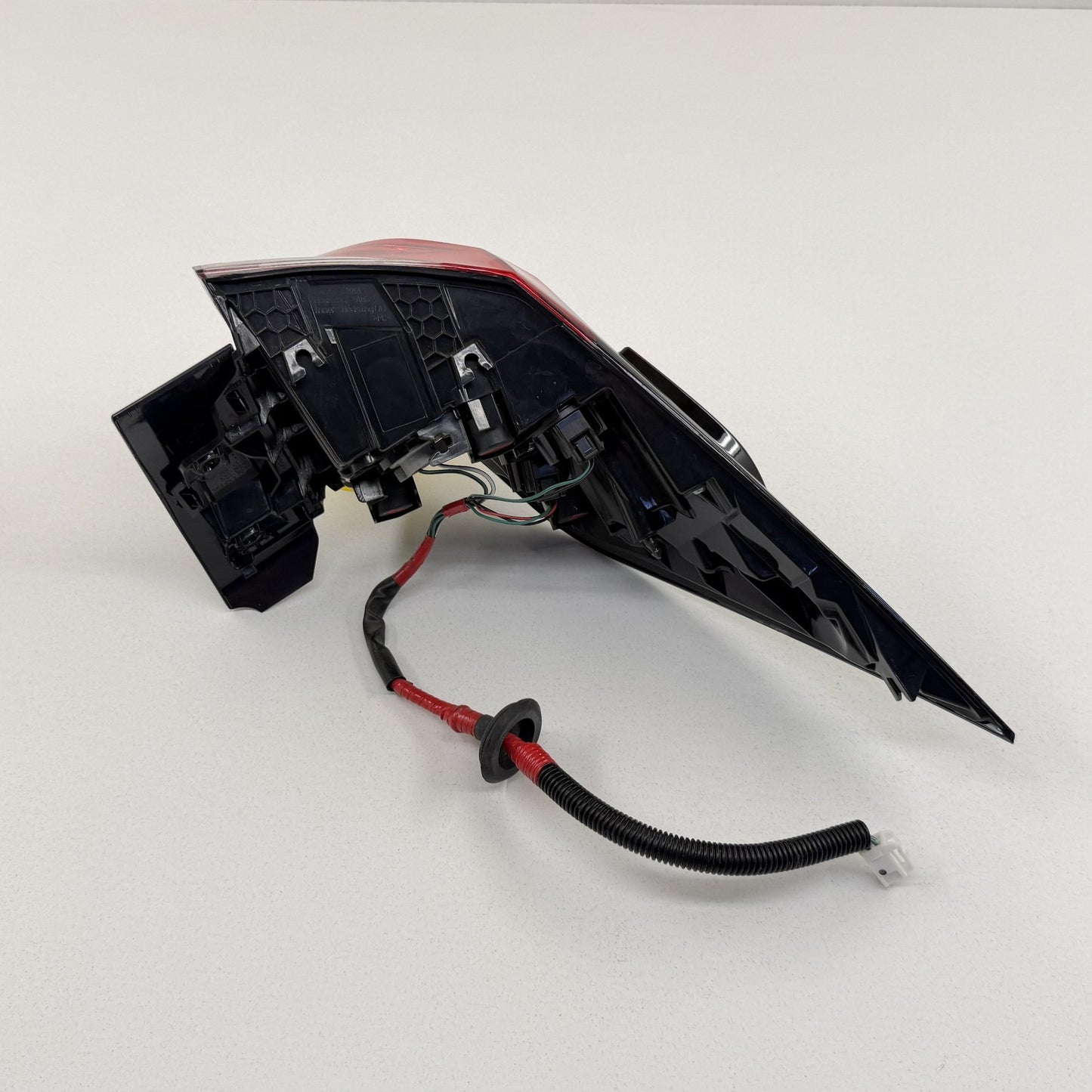 2019-2025 Toyota RAV4 Right Rear Outer LED Taillight Light Lamp 81550-42221 OEM