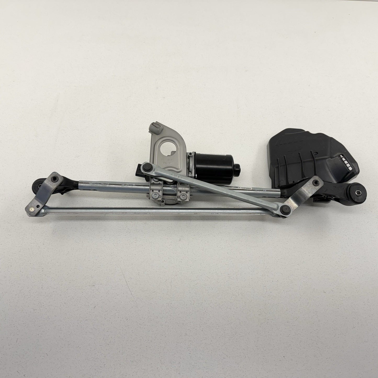 12-18 BMW F30 F80 M3 Front Windshield Wiper Motor W/ Linkage Arm Assembly OEM