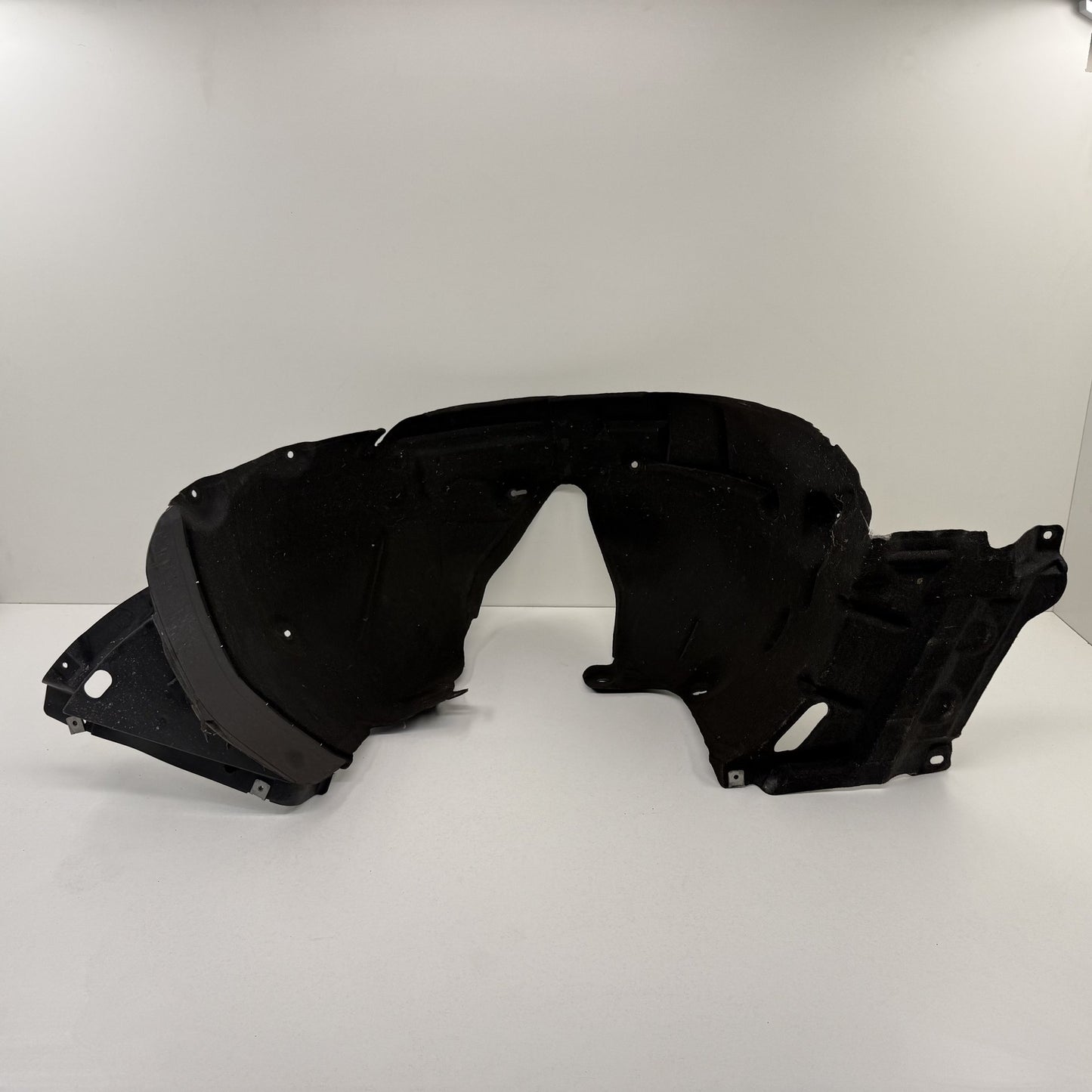2014-2017 Mercedes S550 W222 Left Front Fender Liner Wheel Arch Splash Guard OEM