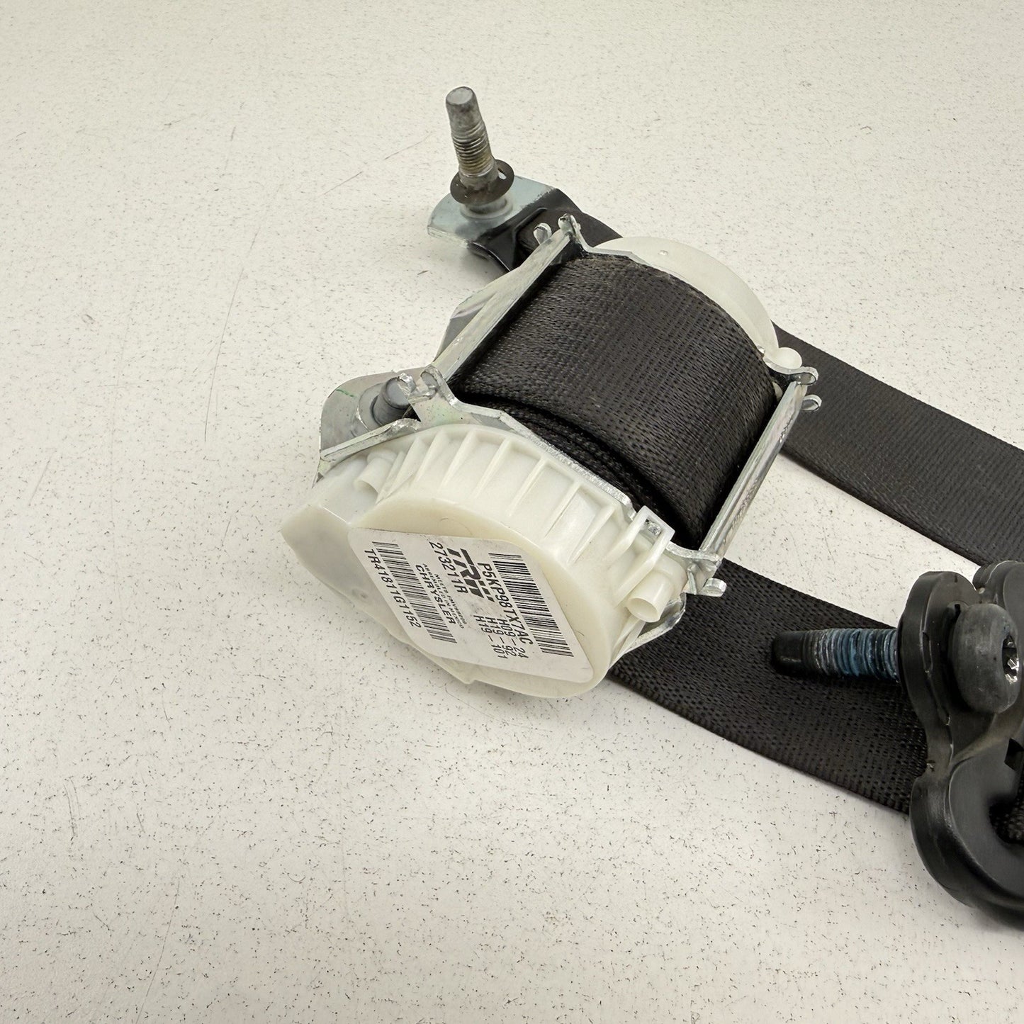 19-24 Ram 2500 3500 Rear Seatbelt Seat Belt Retractor Set Black OEM