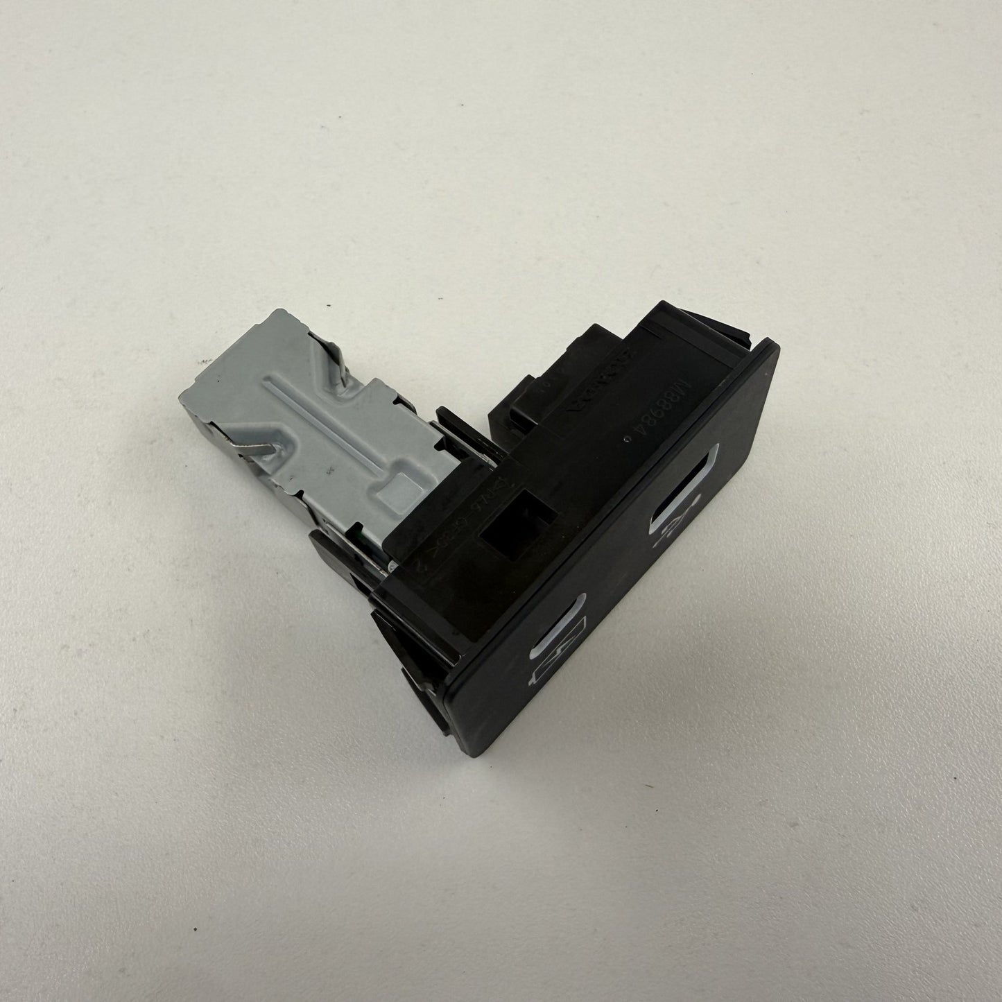2023-2025 Honda Pilot Front Dual USB Charge Port 8A360-3T0-J01 OEM