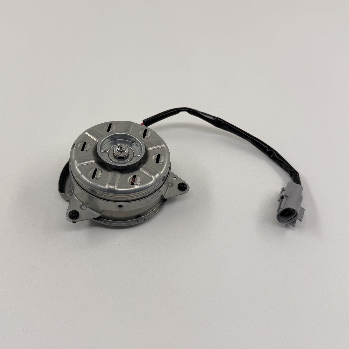 2023-2026 Toyota Prius Driver Left Radiator Cooling Fan Motor 16363-24140 OEM