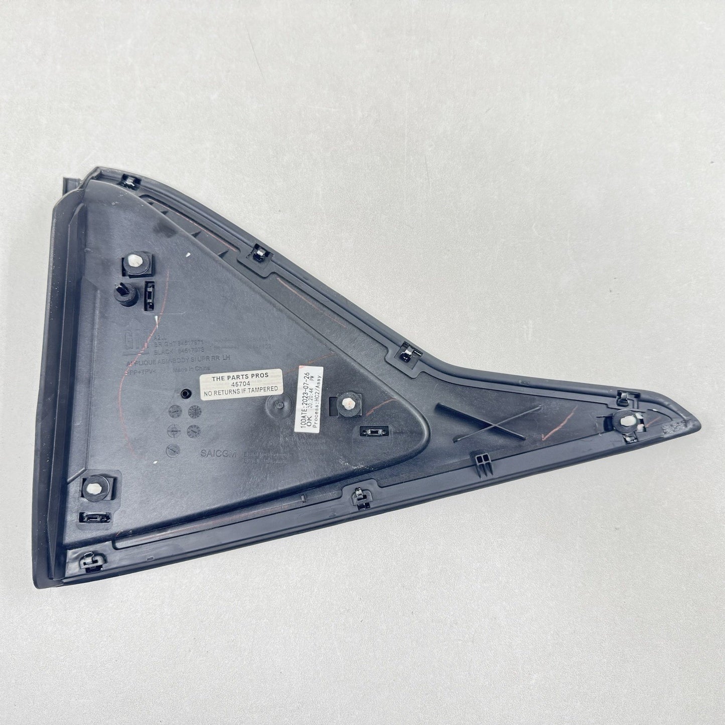 22-25 CADILLAC CT5 V BLACKWING DRIVER LEFT REAR QUARTER PANEL WINDOW TRIM OEM
