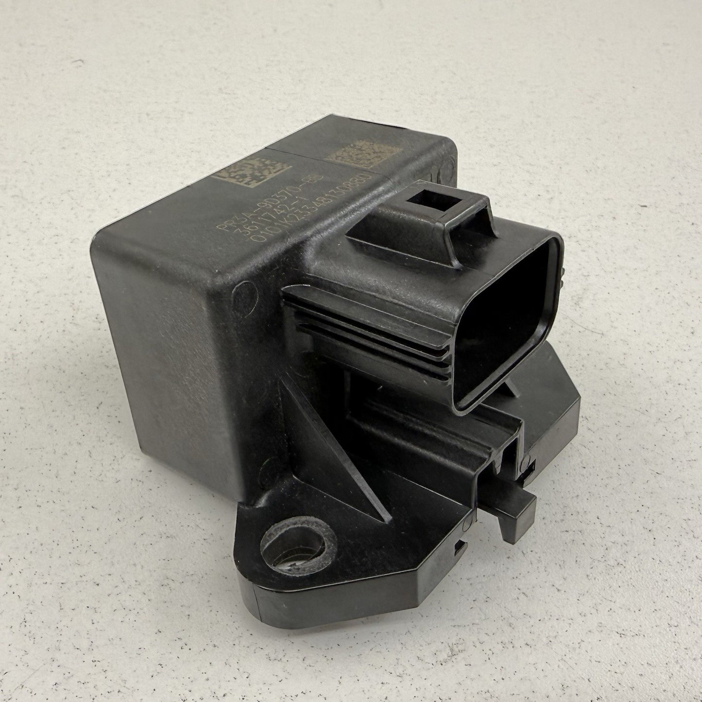 24-26 Ford Mustang GT Fuel Pump Control Module PR3A-9D370-BB OEM