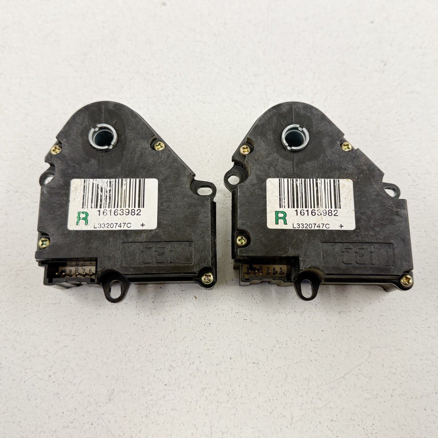 97-04 Chevrolet Corvette C5 HVAC Box AC Flap Motor Air Mix Actuator Pair OEM