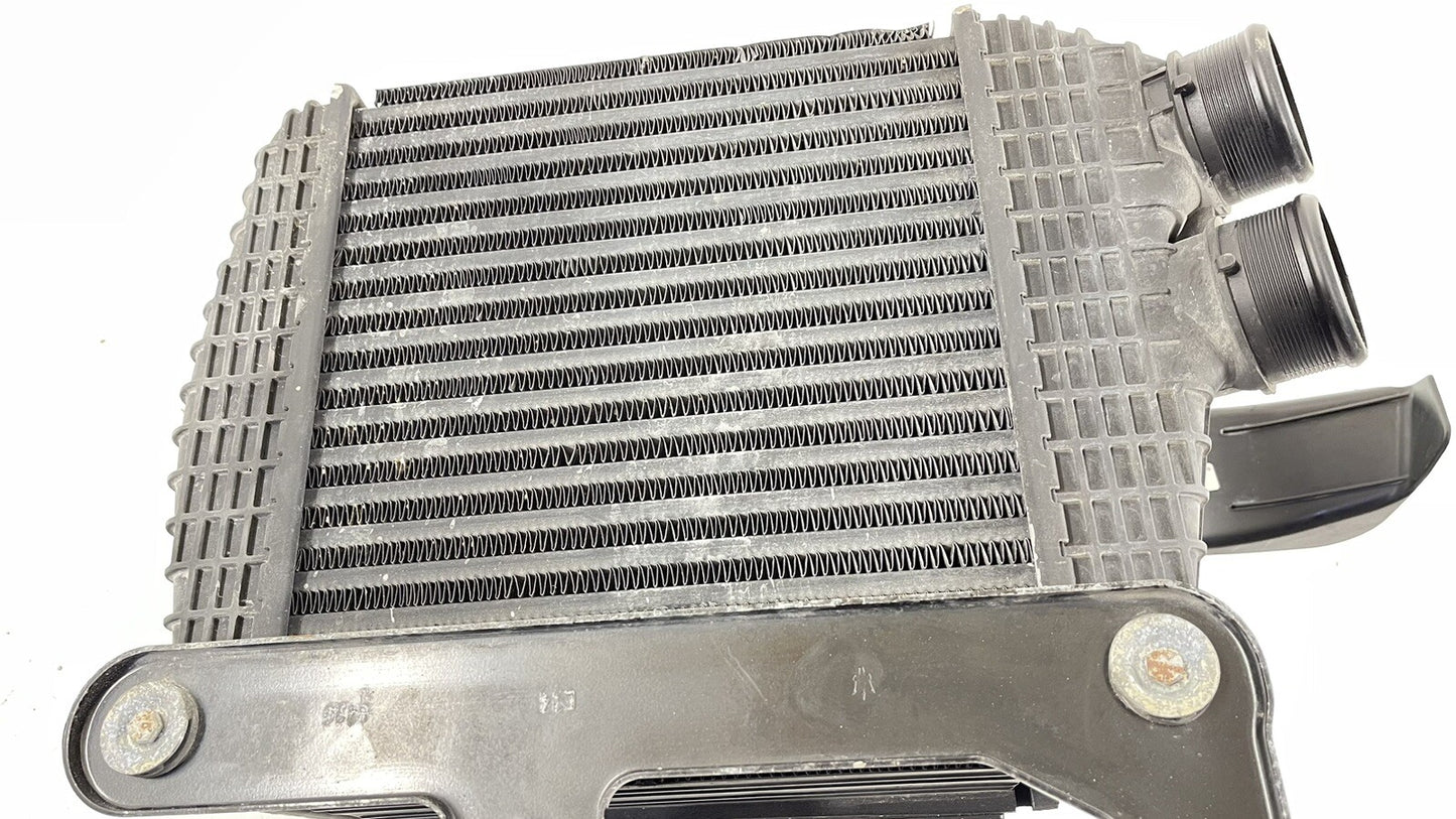 14-17 MASERATI GHIBLI PASSENGER RIGHT TURBO INTERCOOLER W/ DUCT 670009833 OEM