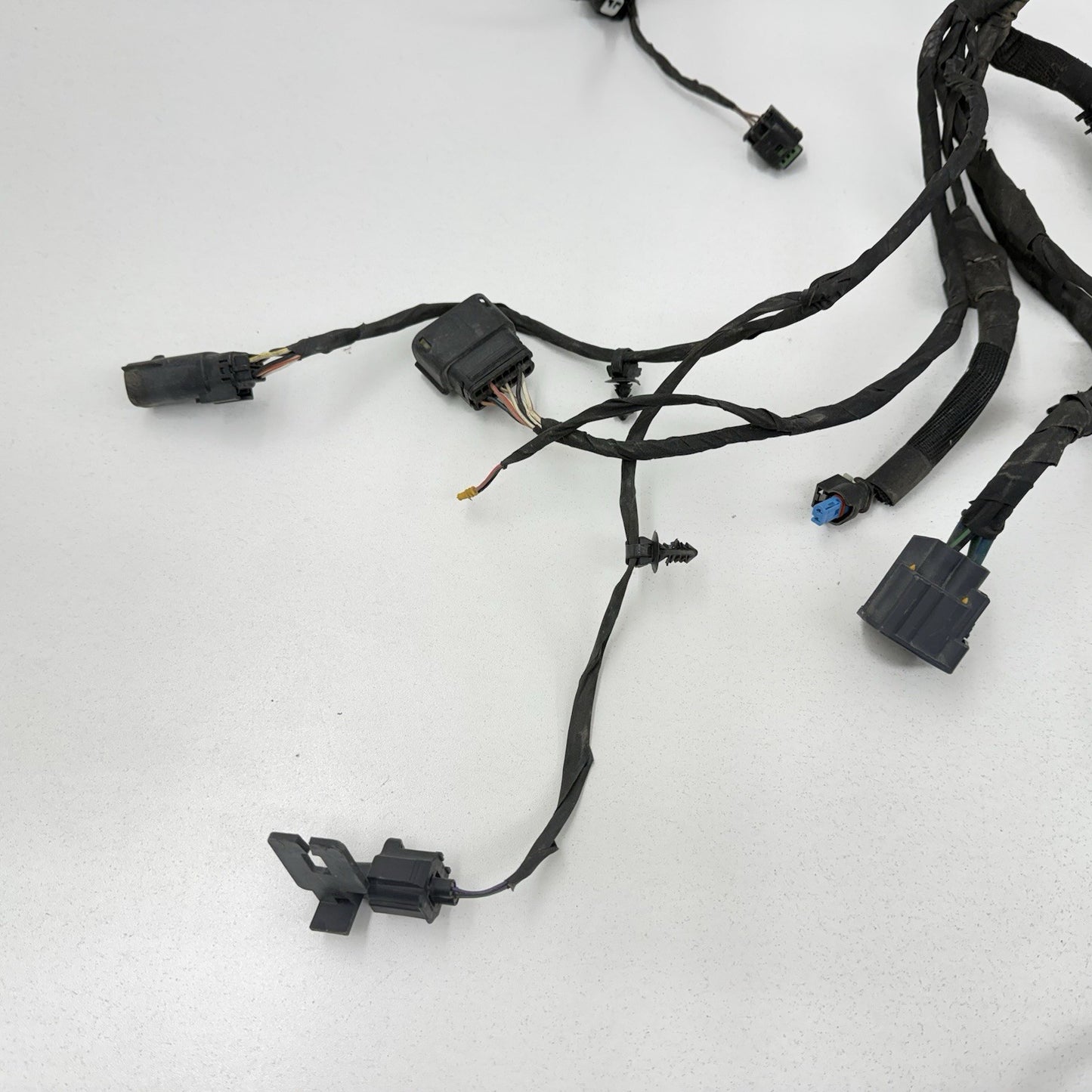 2021 Dodge Challenger Engine Bay Wiring Wire Harness W/ Fuse Box 68498602AB OEM