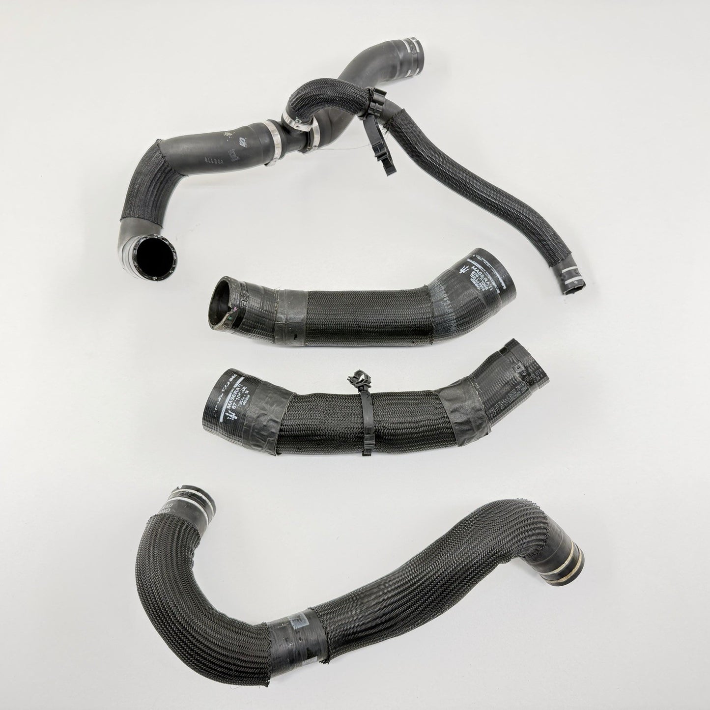 17-24 Maserati Ghibli Motor Engine Intercooler Pipe Tube Set OEM