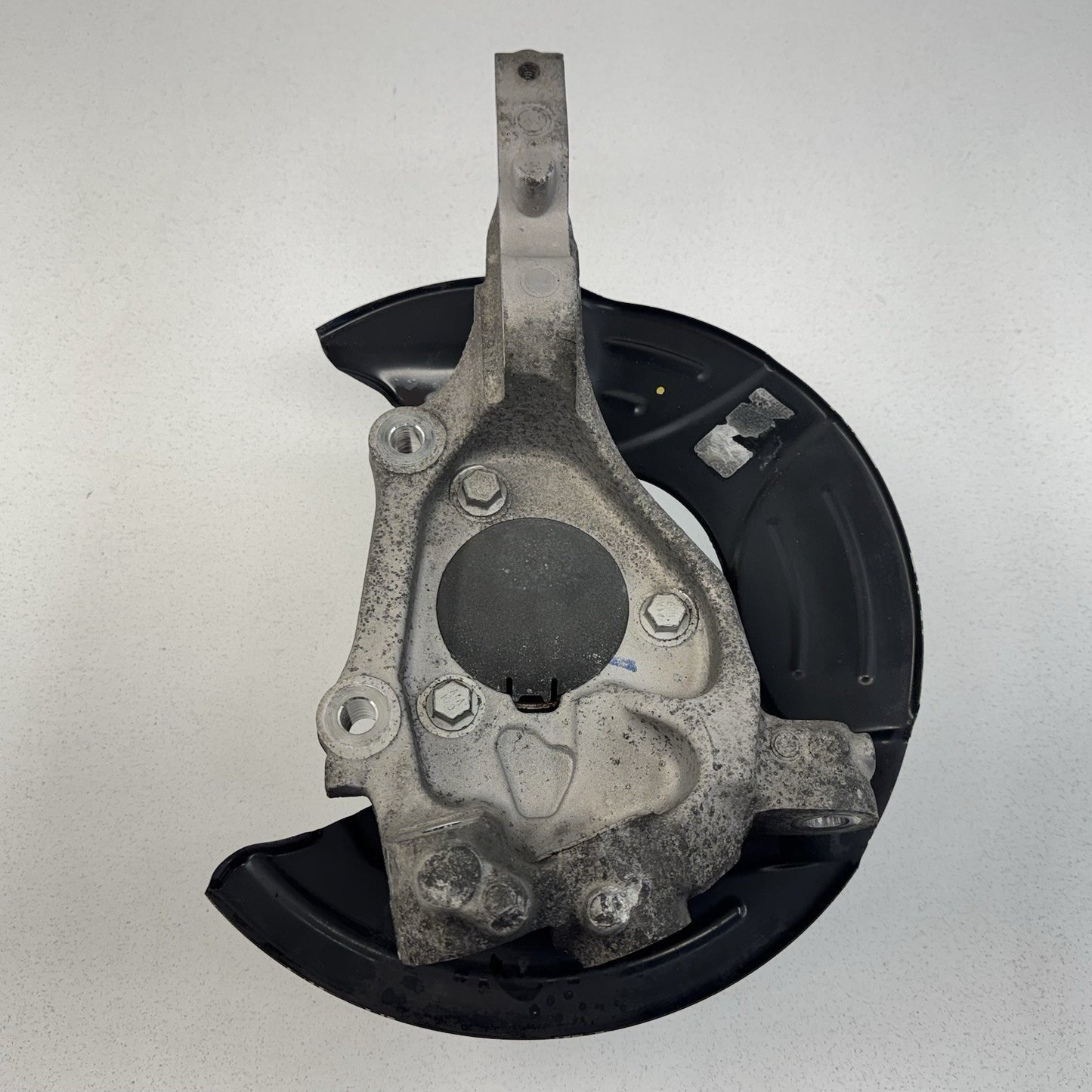 10-15 Chevrolet Camaro SS Left Front Spindle Knuckle Hub Wheel Bearing OEM