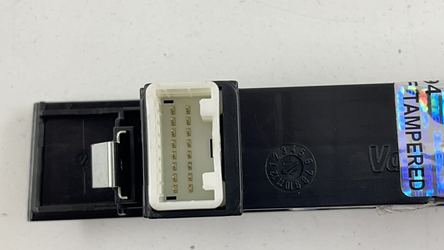 14-17 MASERATI QUATTROPORTE REAR HEATED SEAT SUN SHADE ROLLER BLIND SWITCH OEM
