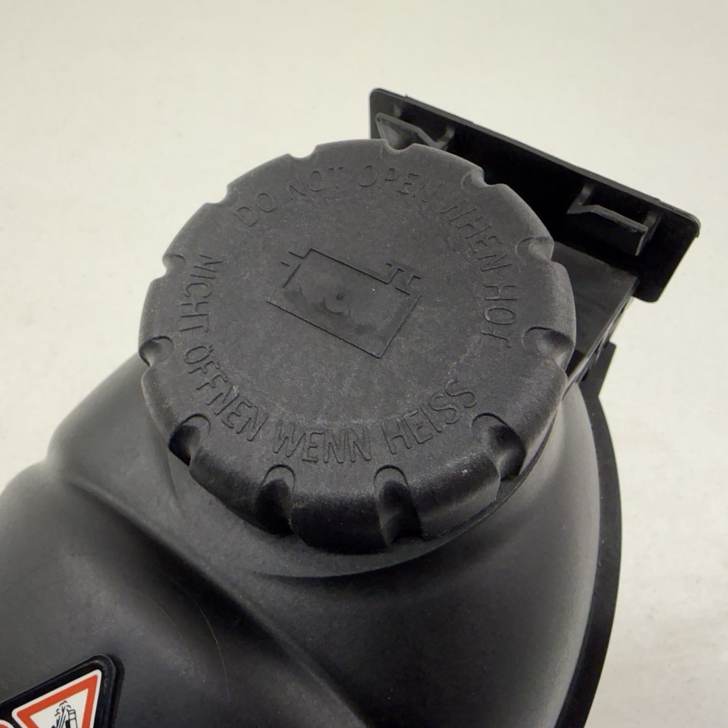 12-18 Mercedes W218 CLS550 Coolant Reservoir Overflow Expansion Tank OEM