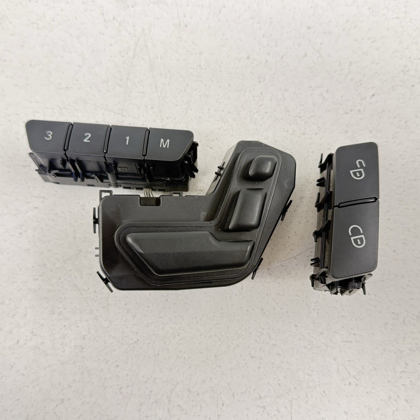 12-18 Mercedes W218 CLS550 Passenger Right Front Seat Control Switch OEM