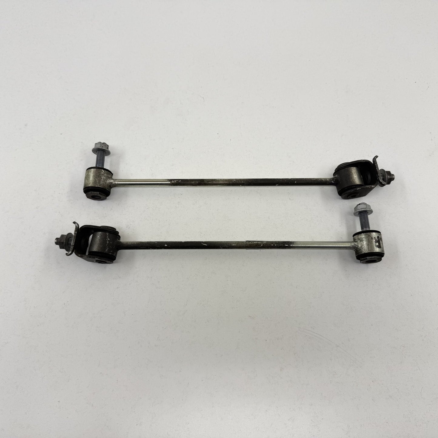 2014-2017 Mercedes-Benz S550 W222 Rear Stabilizer Sway Bar End Link Pair OEM