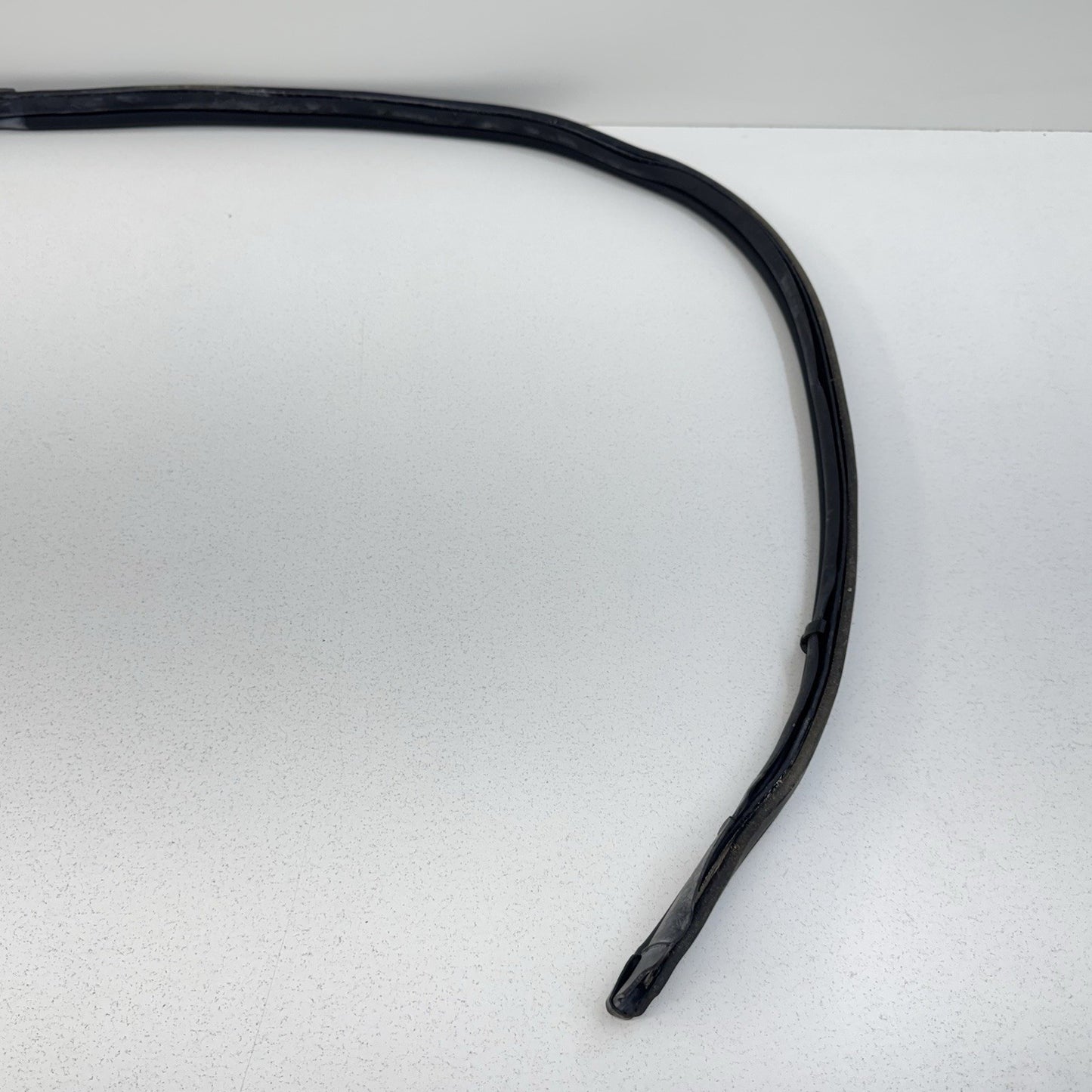 05-12 Porsche 911 997 Cabriolet Roof Compartment Clamshell Weatherstrip Seal OEM