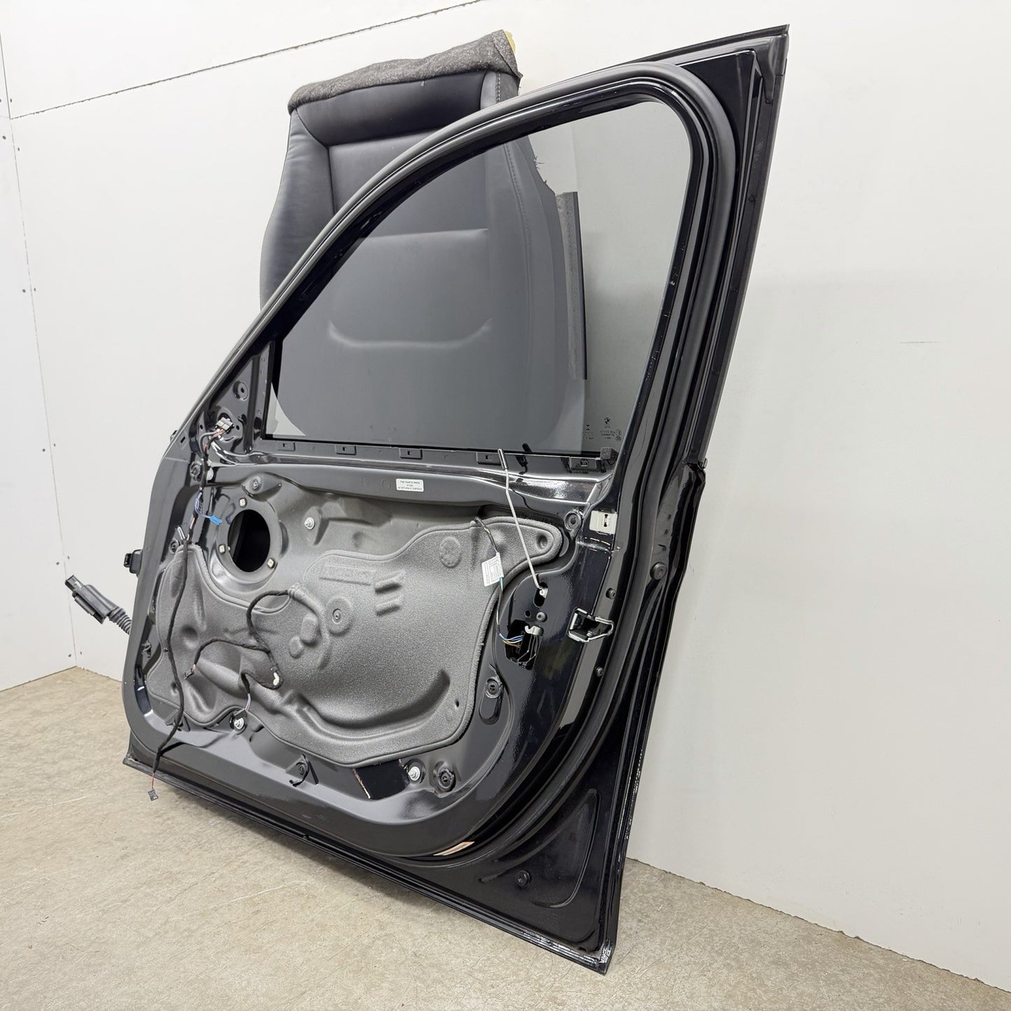 12-18 BMW F30 F80 M3 Sedan Passenger Right Front Door Shell Complete Black OEM