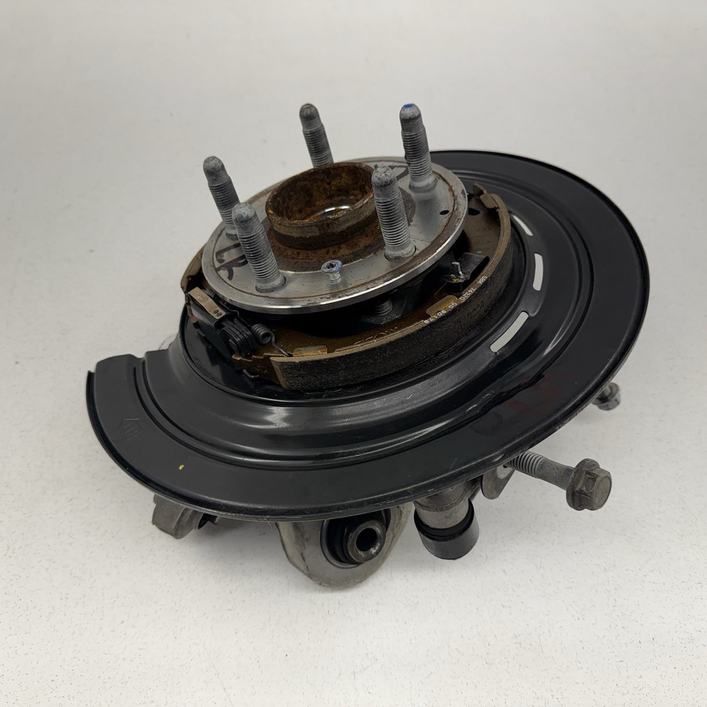 16-24 Chevrolet Camaro ZL1 SS Driver Left Rear Spindle Knuckle Hub Bearing OEM
